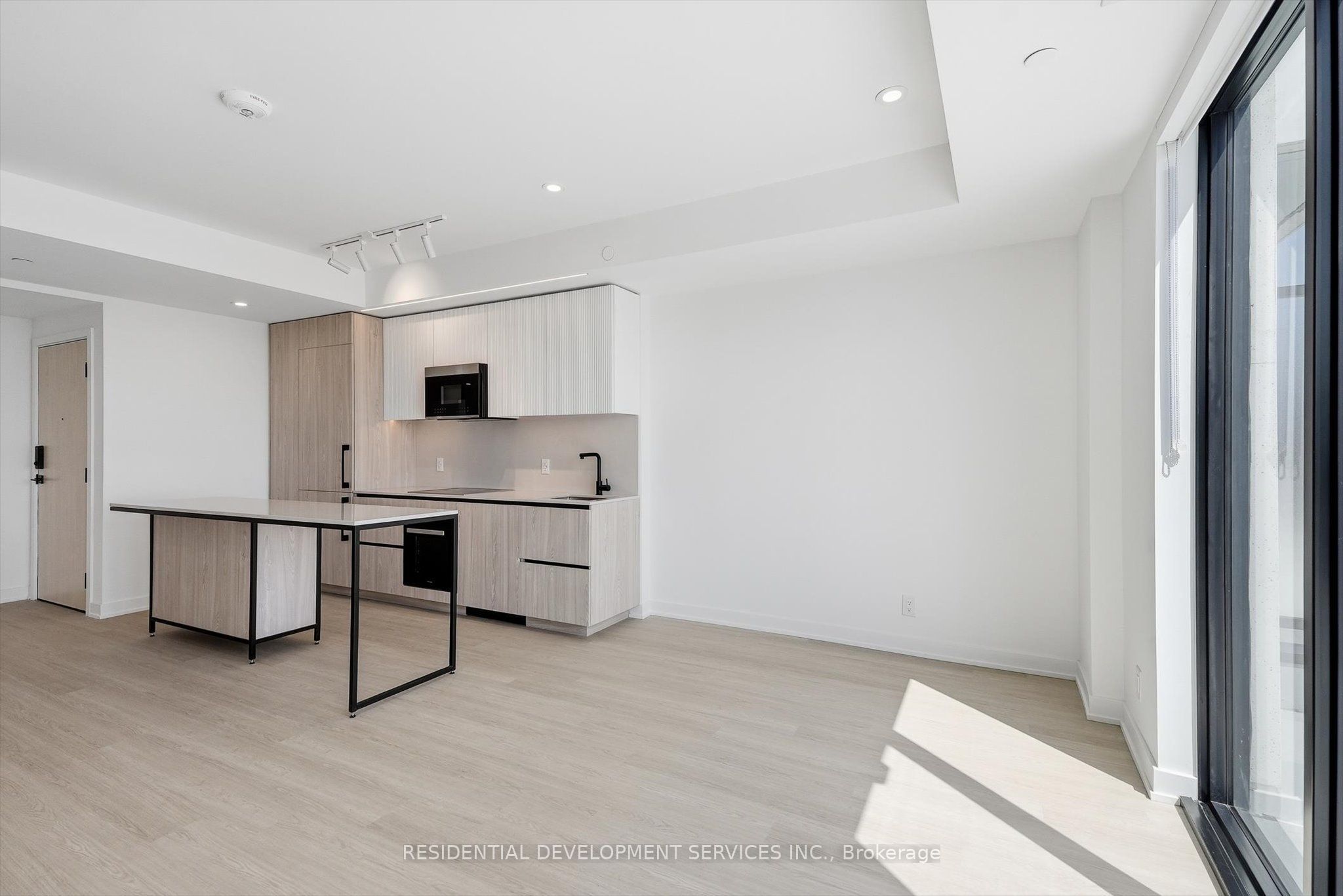 699 Sheppard Avenue E 1103 Property Photo 5