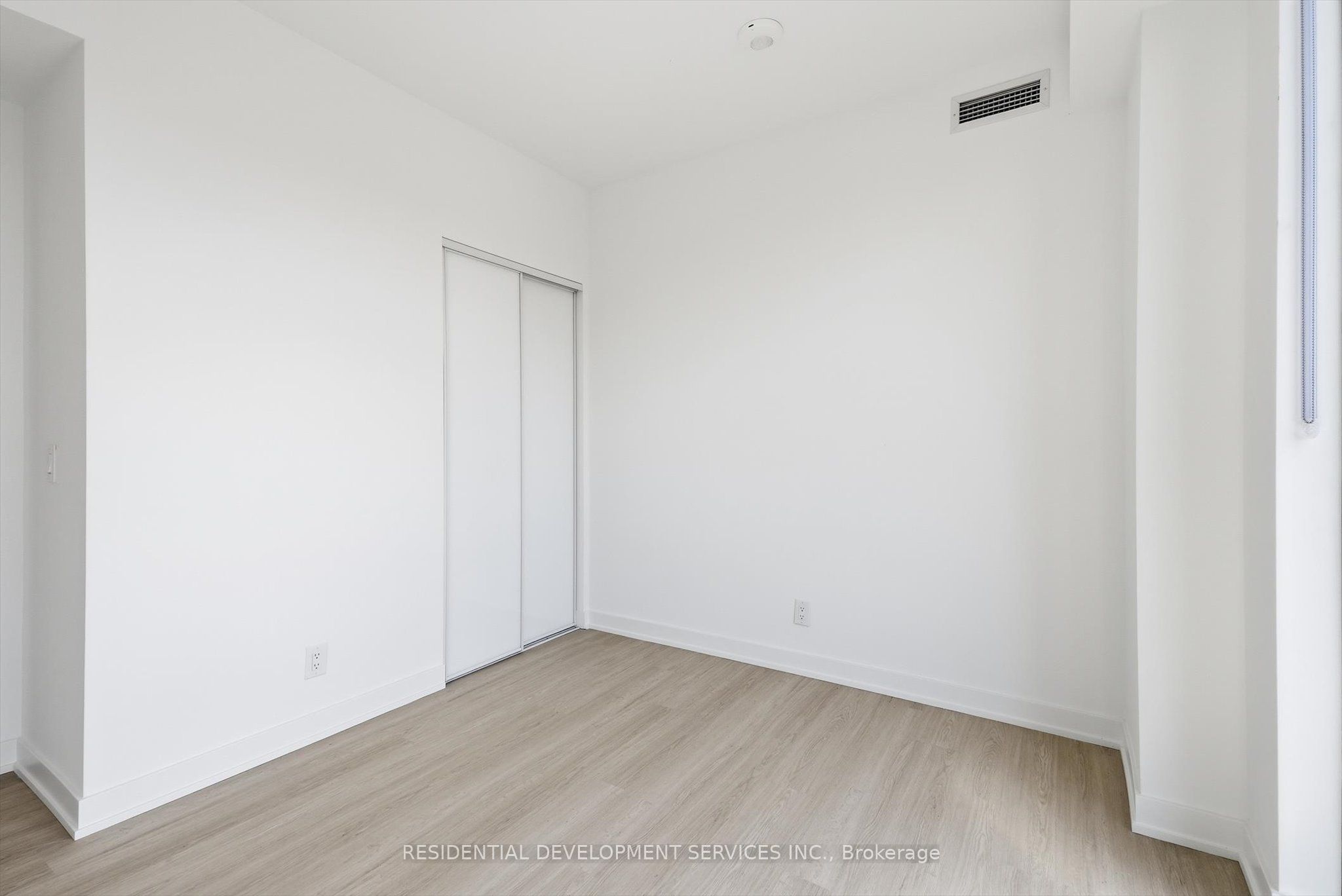 699 Sheppard Avenue E 1103 Property Photo 15