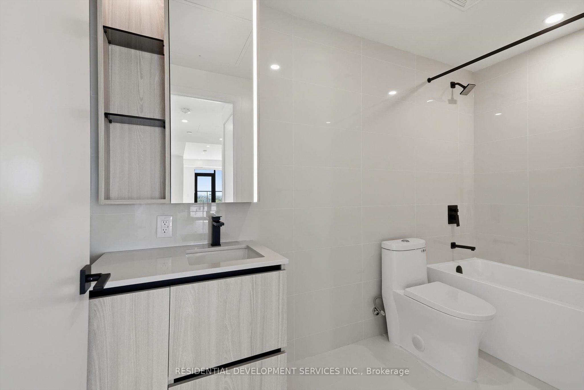 699 Sheppard Avenue E 1103 Property Photo 19