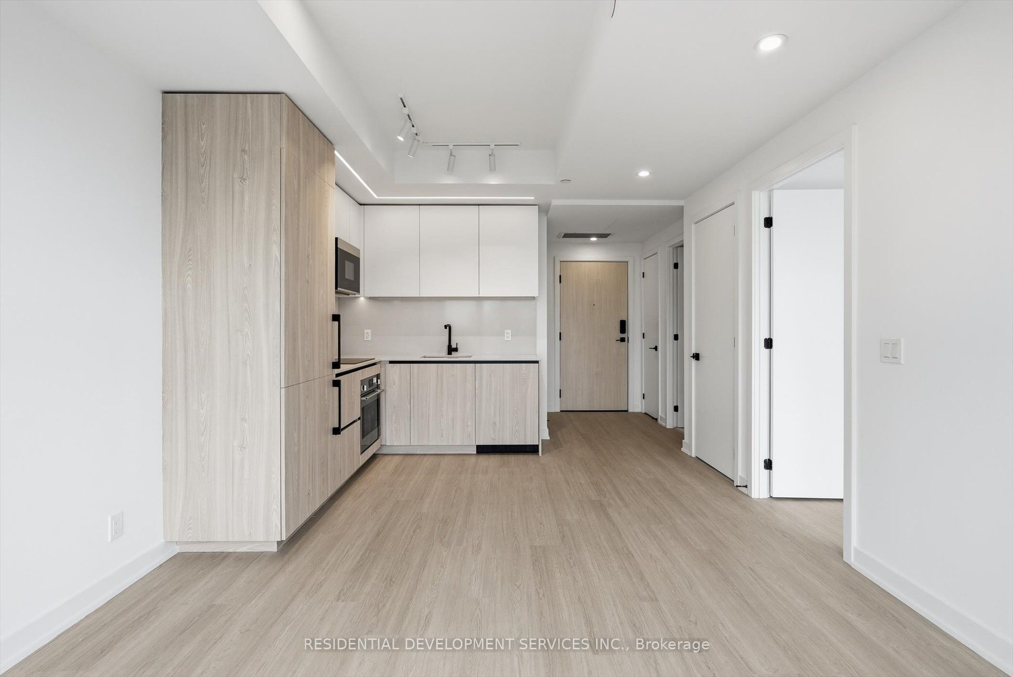 699 Sheppard Avenue E 1007 Property Photo 11