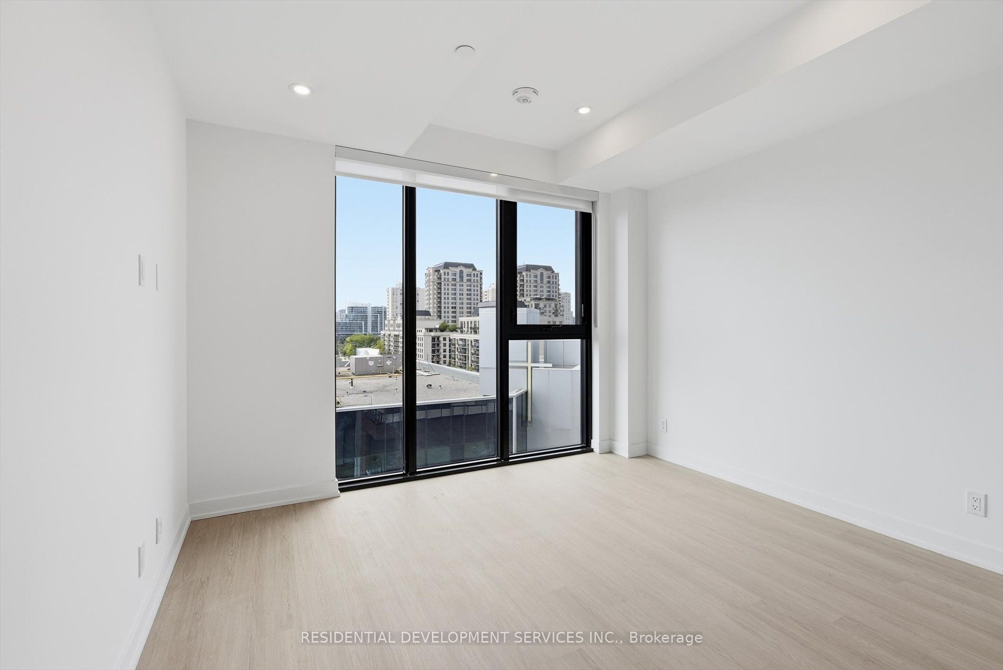 699 Sheppard Avenue E 1007 Property Photo 15