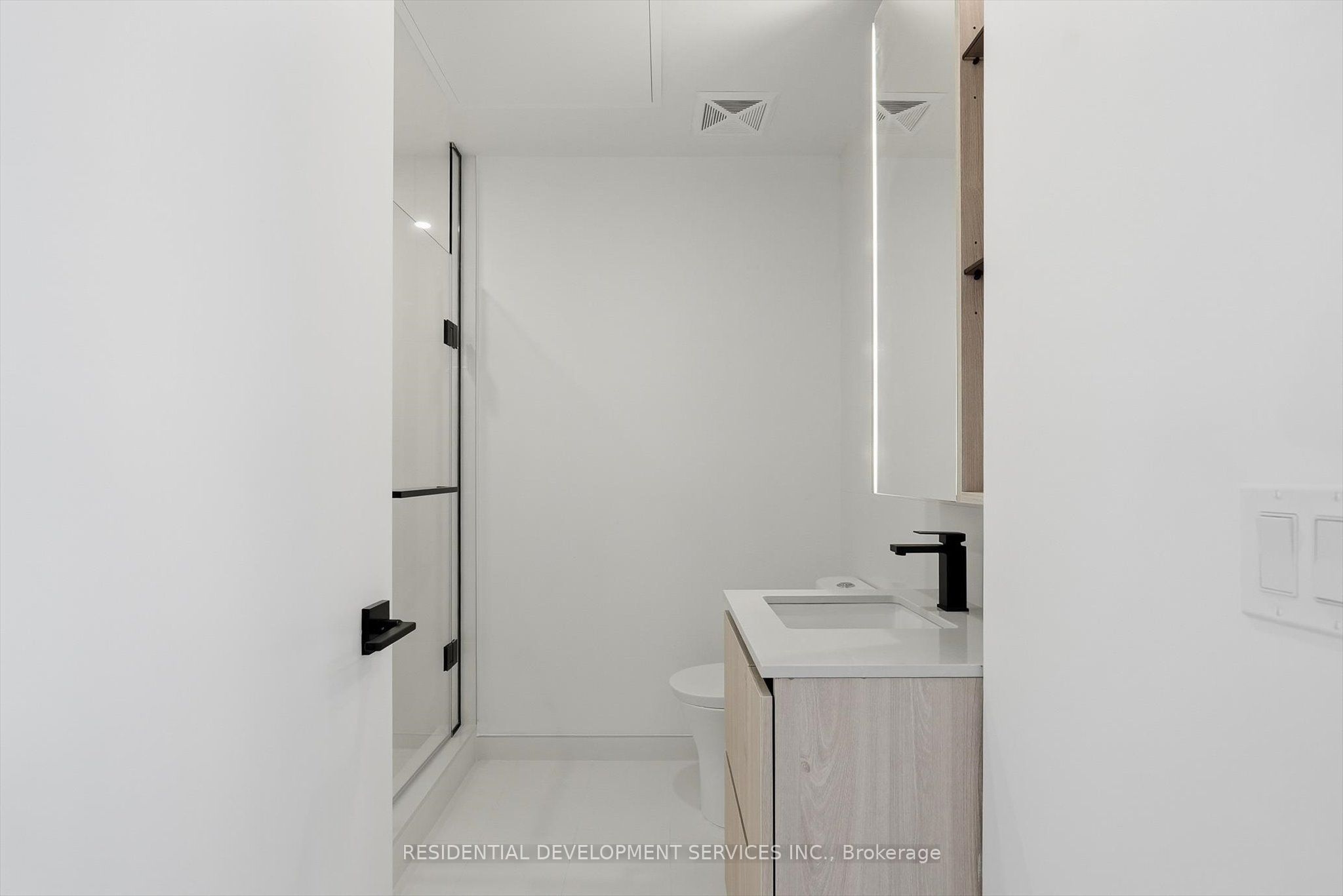 699 Sheppard Avenue E 1007 Property Photo 22