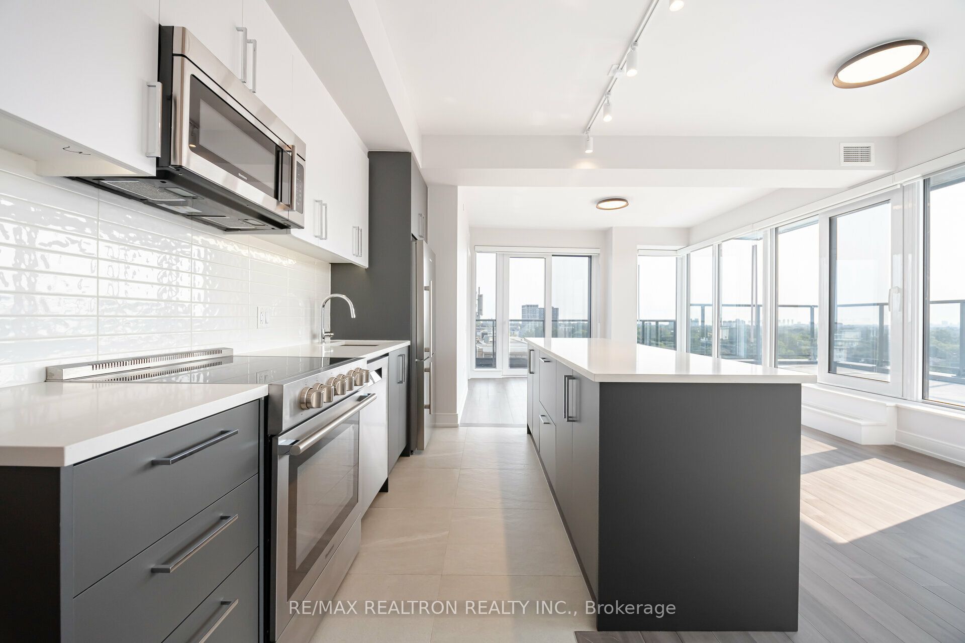 2525 Bathurst Street 1203 Property Photo 6