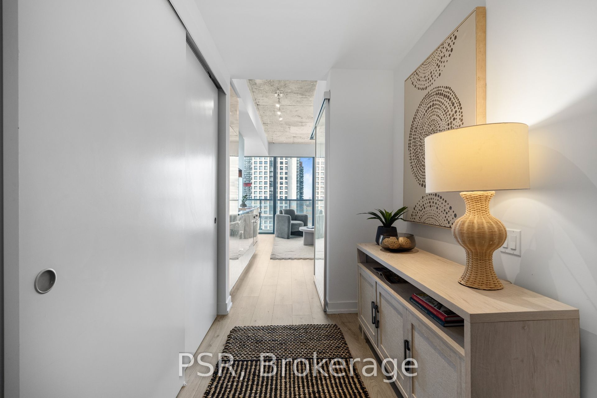 161 Roehampton Avenue 2601 Property Photo 12