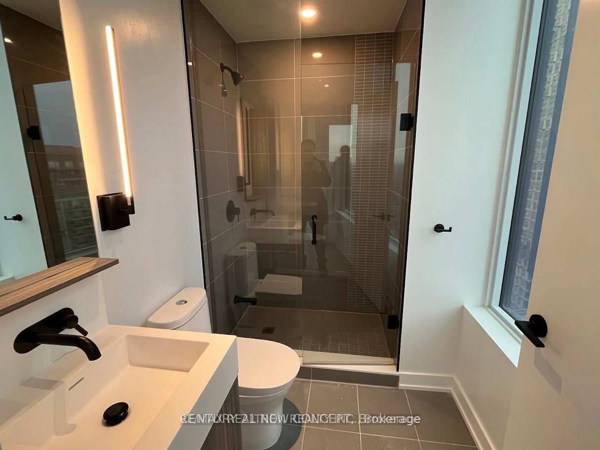 117 Broadway Avenue 1109 Property Photo 2