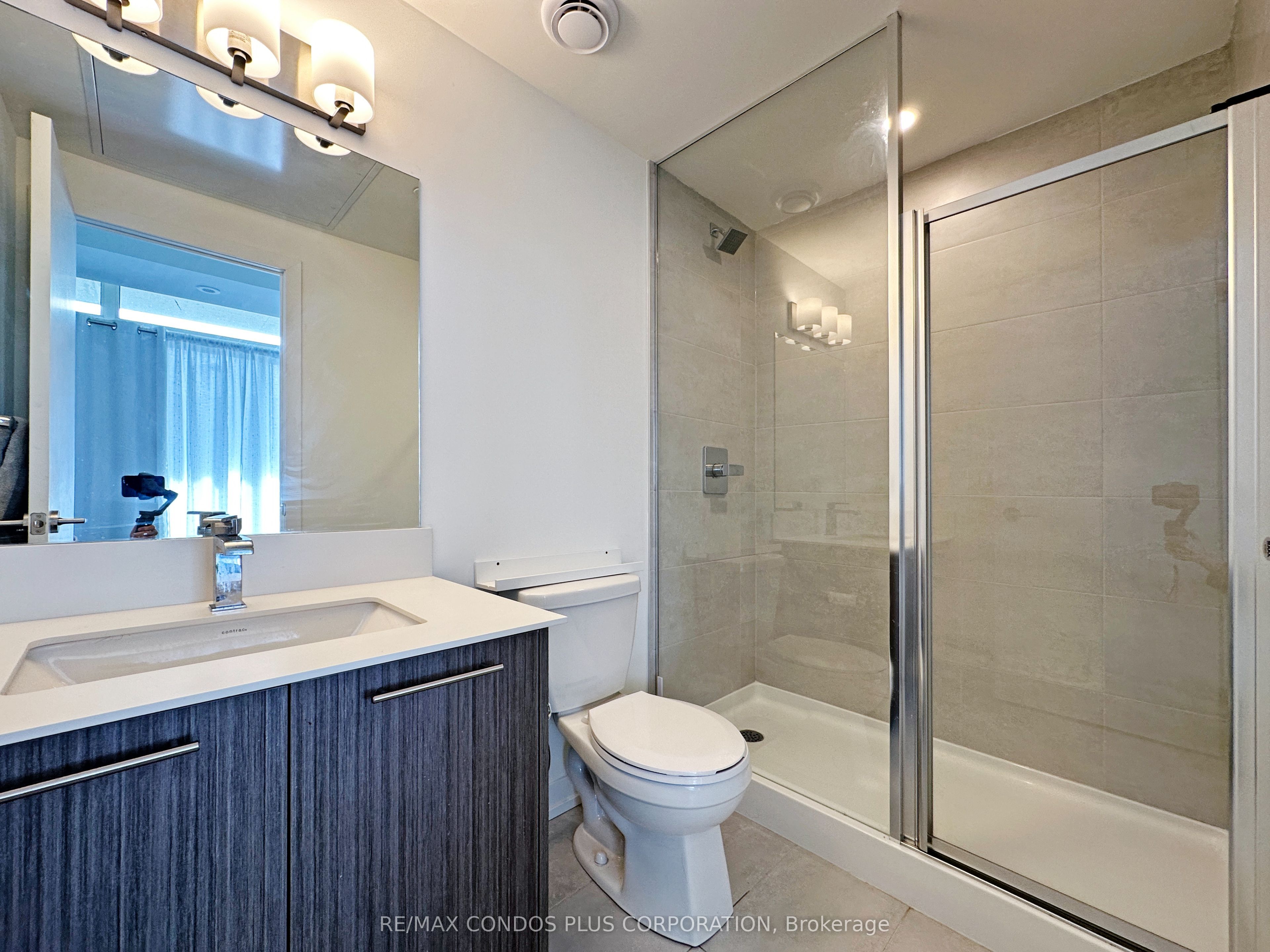 871 Sheppard Avenue W 9 Property Photo 2