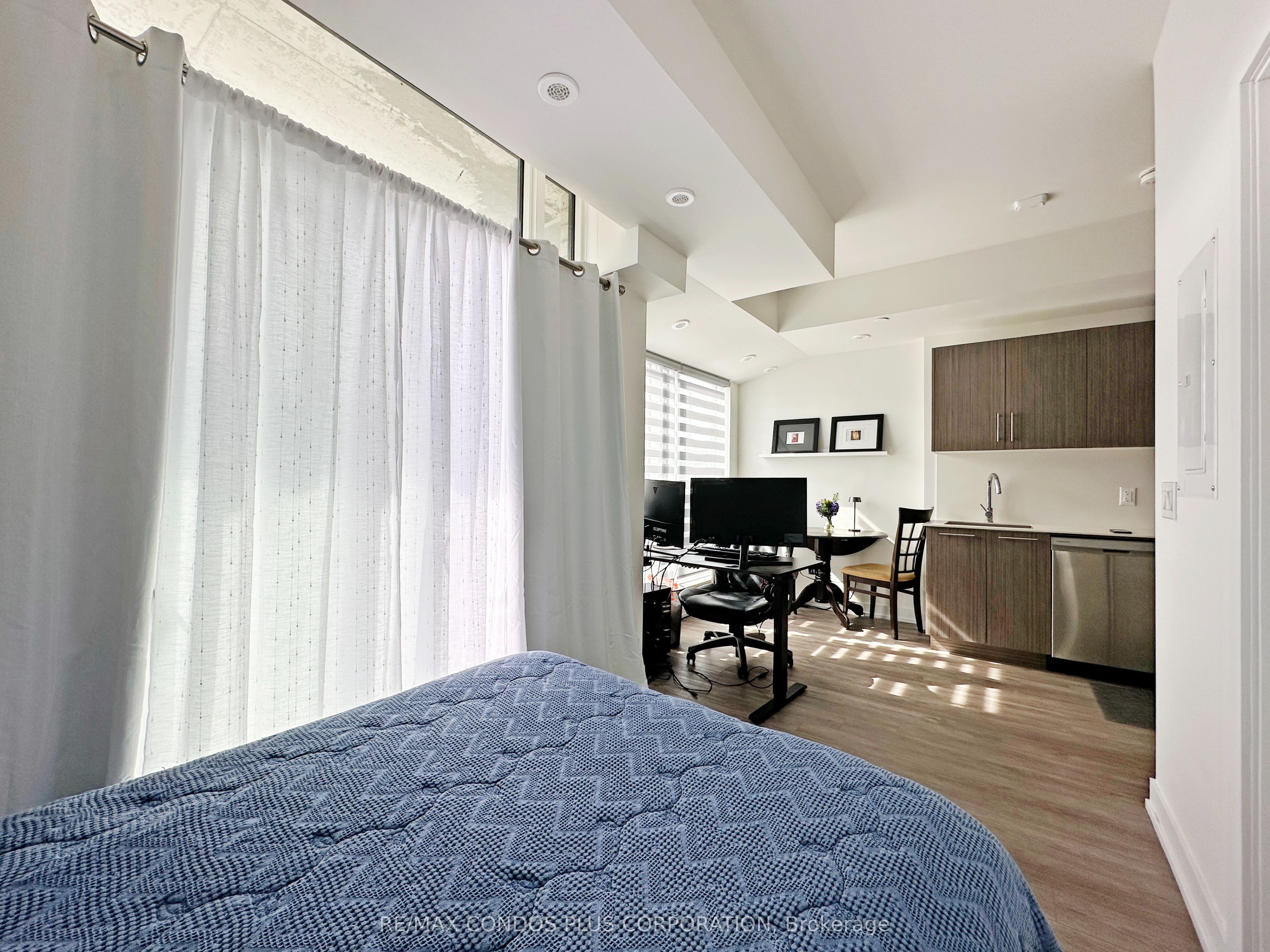 871 Sheppard Avenue W 9 Property Photo 9