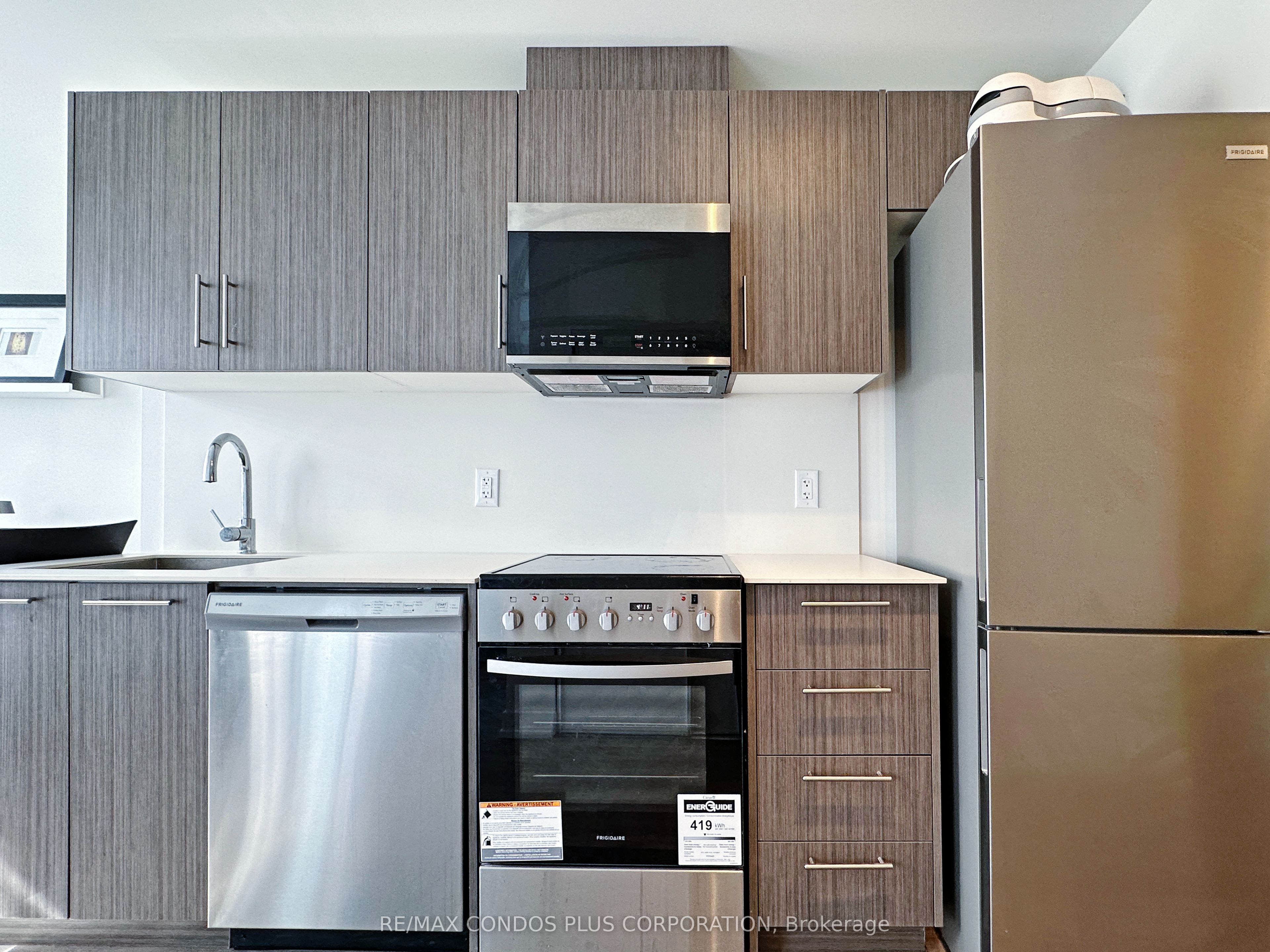 871 Sheppard Avenue W 9 Property Photo 14