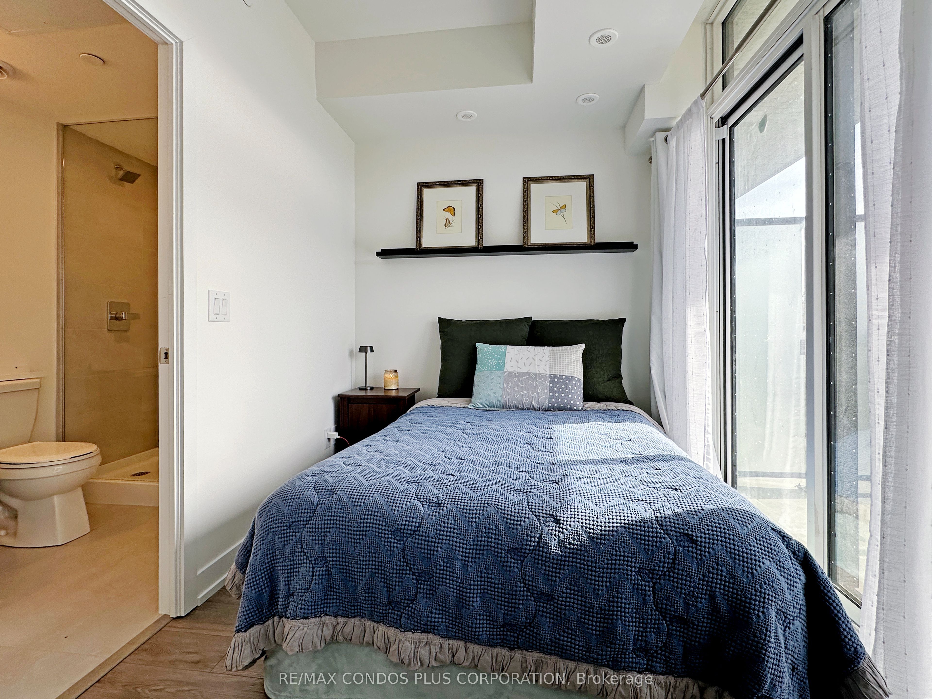 871 Sheppard Avenue W 9 Property Photo 21