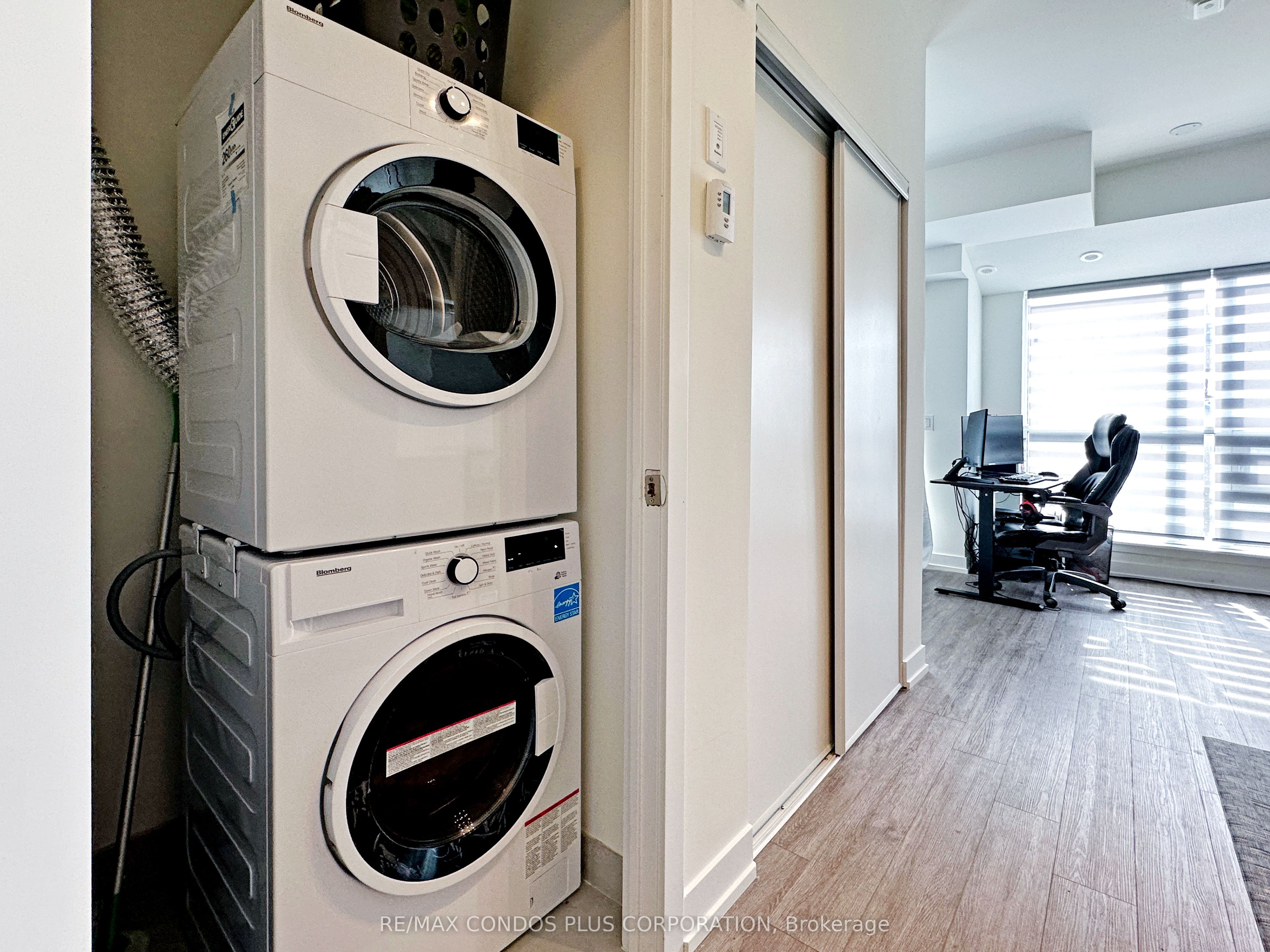 871 Sheppard Avenue W 9 Property Photo 22