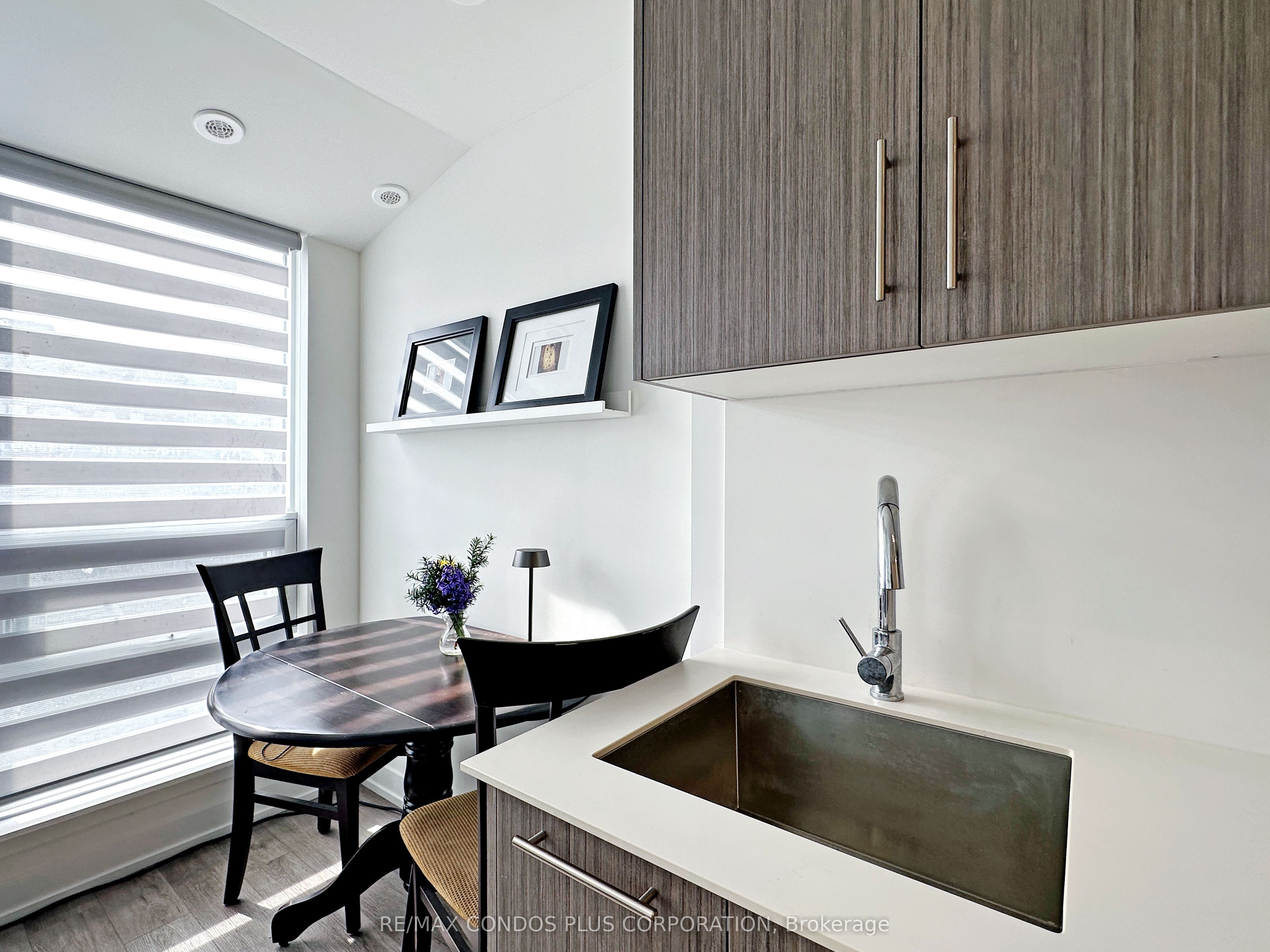 871 Sheppard Avenue W 9 Property Photo 23