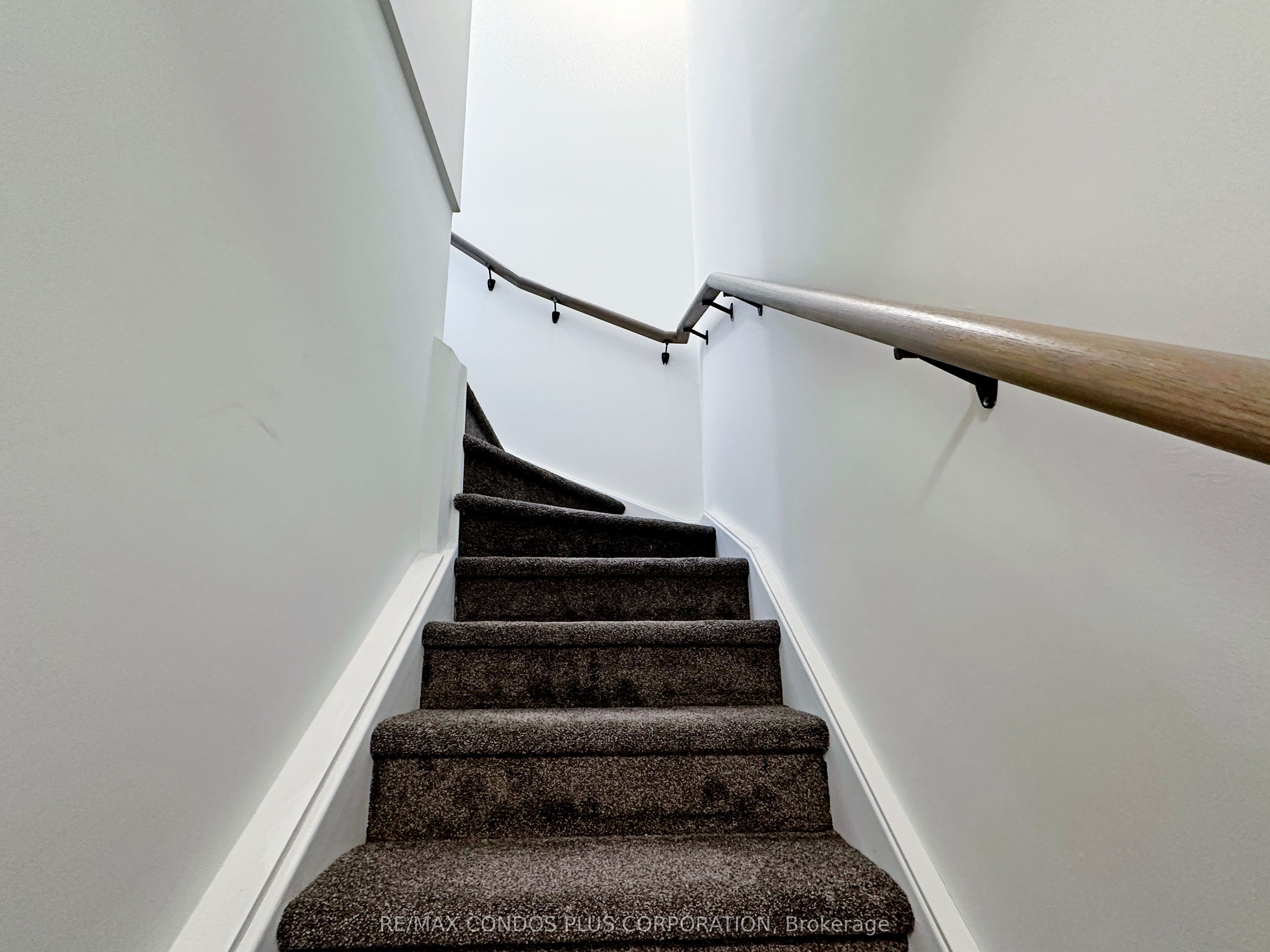 871 Sheppard Avenue W 9 Property Photo 29