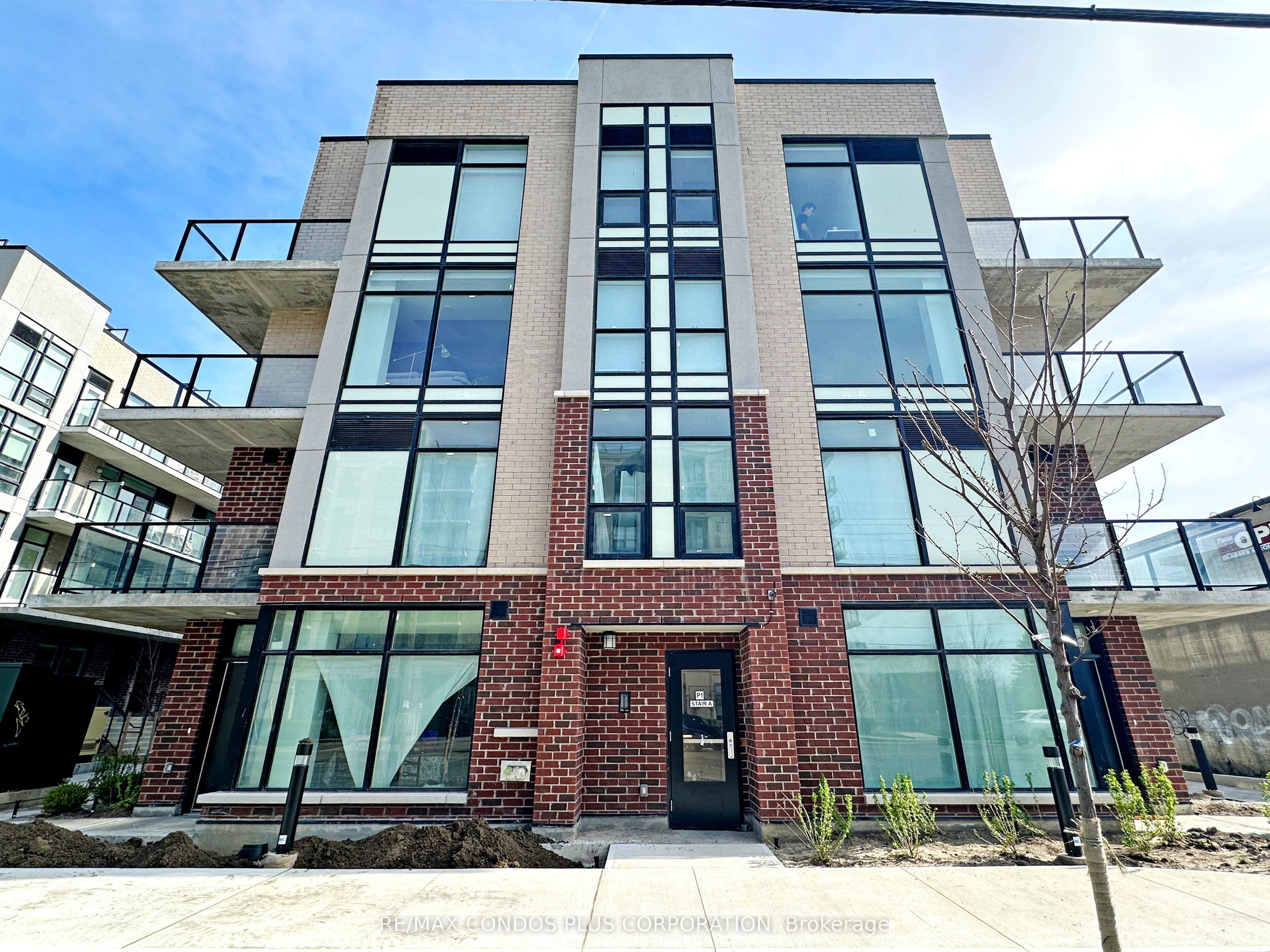 871 Sheppard Avenue W 9 Property Photo 32