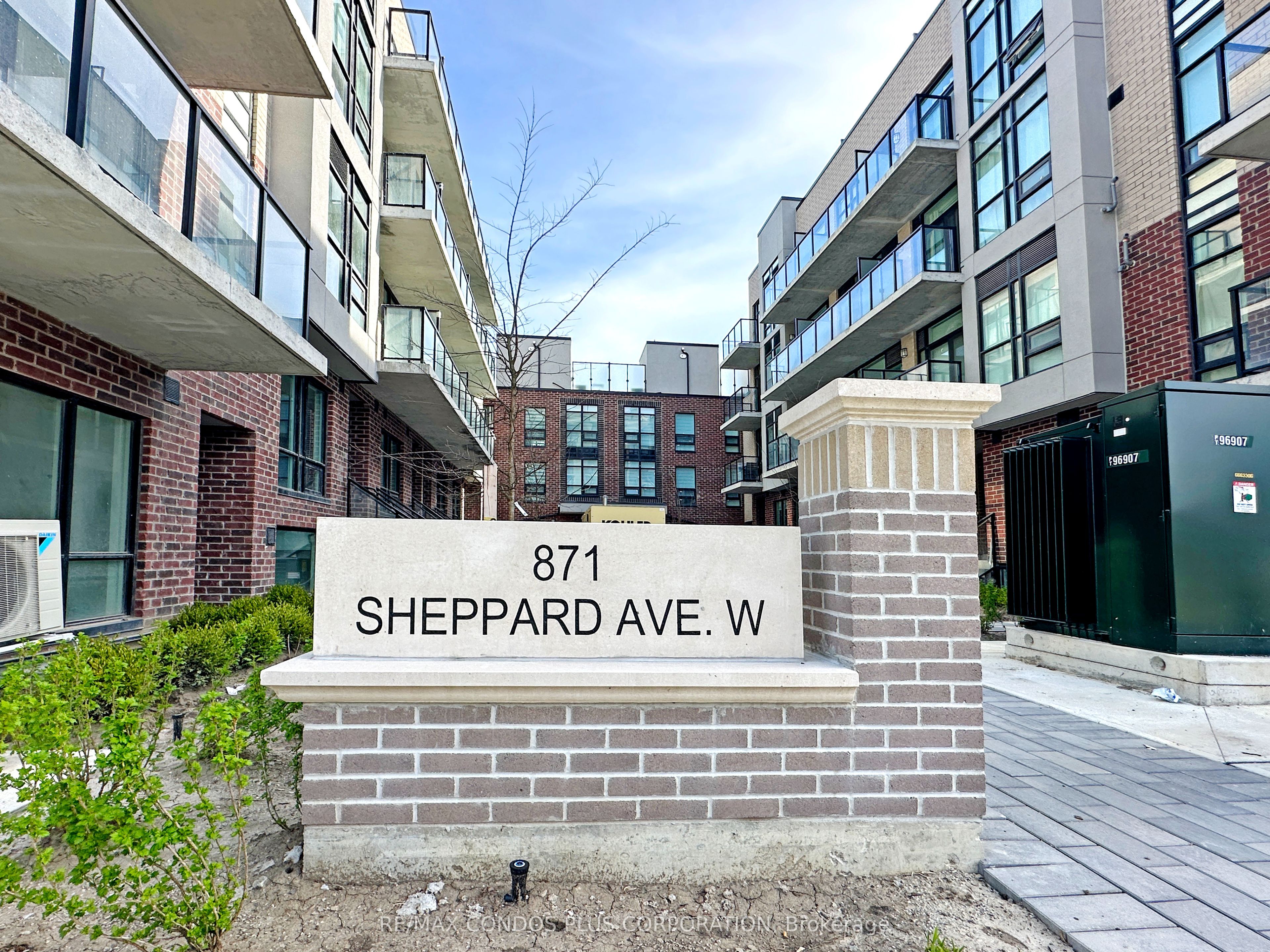871 Sheppard Avenue W 9 Property Photo 33