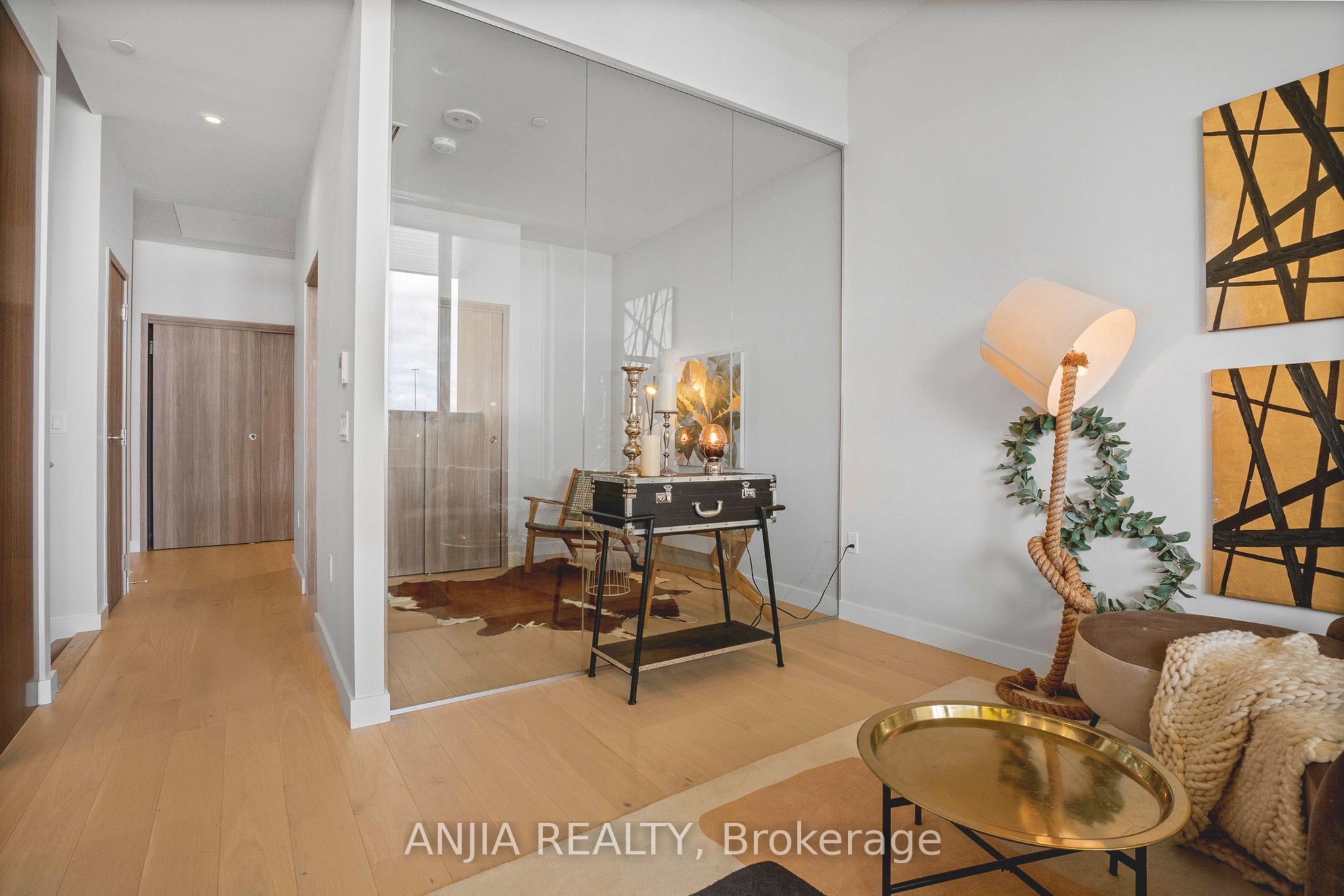 85 Mcmahon Drive Th607 Property Photo 9