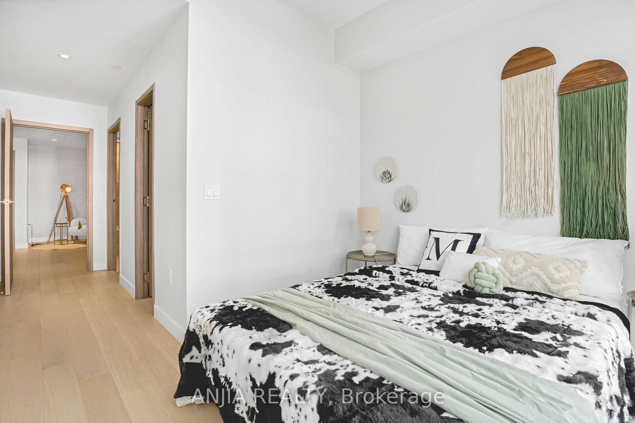 85 Mcmahon Drive Th607 Property Photo 19
