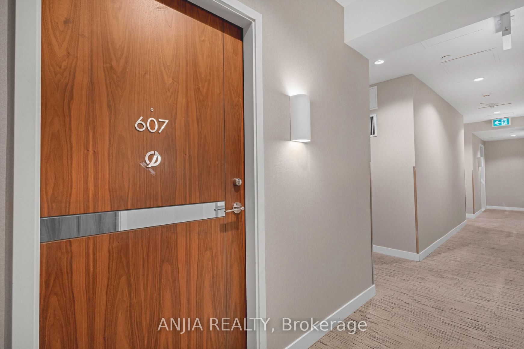 85 Mcmahon Drive Th607 Property Photo 30