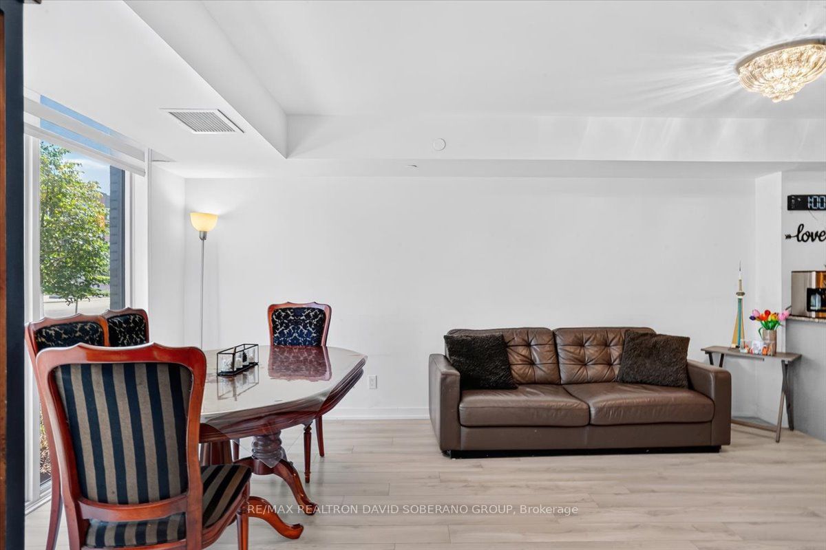 112 Varna Drive Property Photo 6