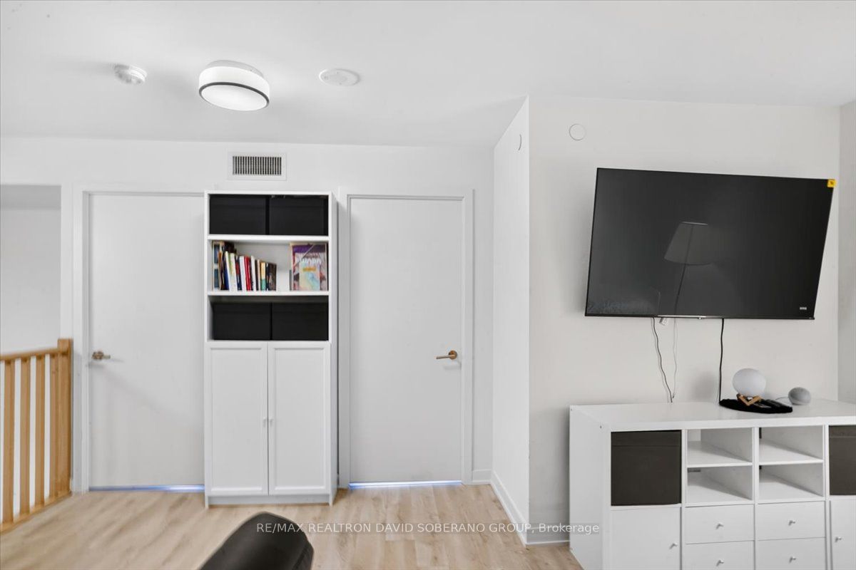112 Varna Drive Property Photo 17
