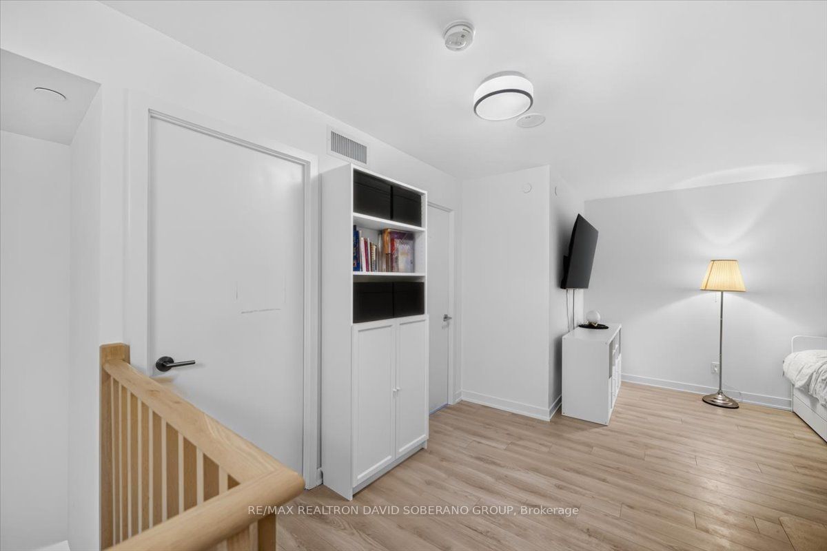 112 Varna Drive Property Photo 20