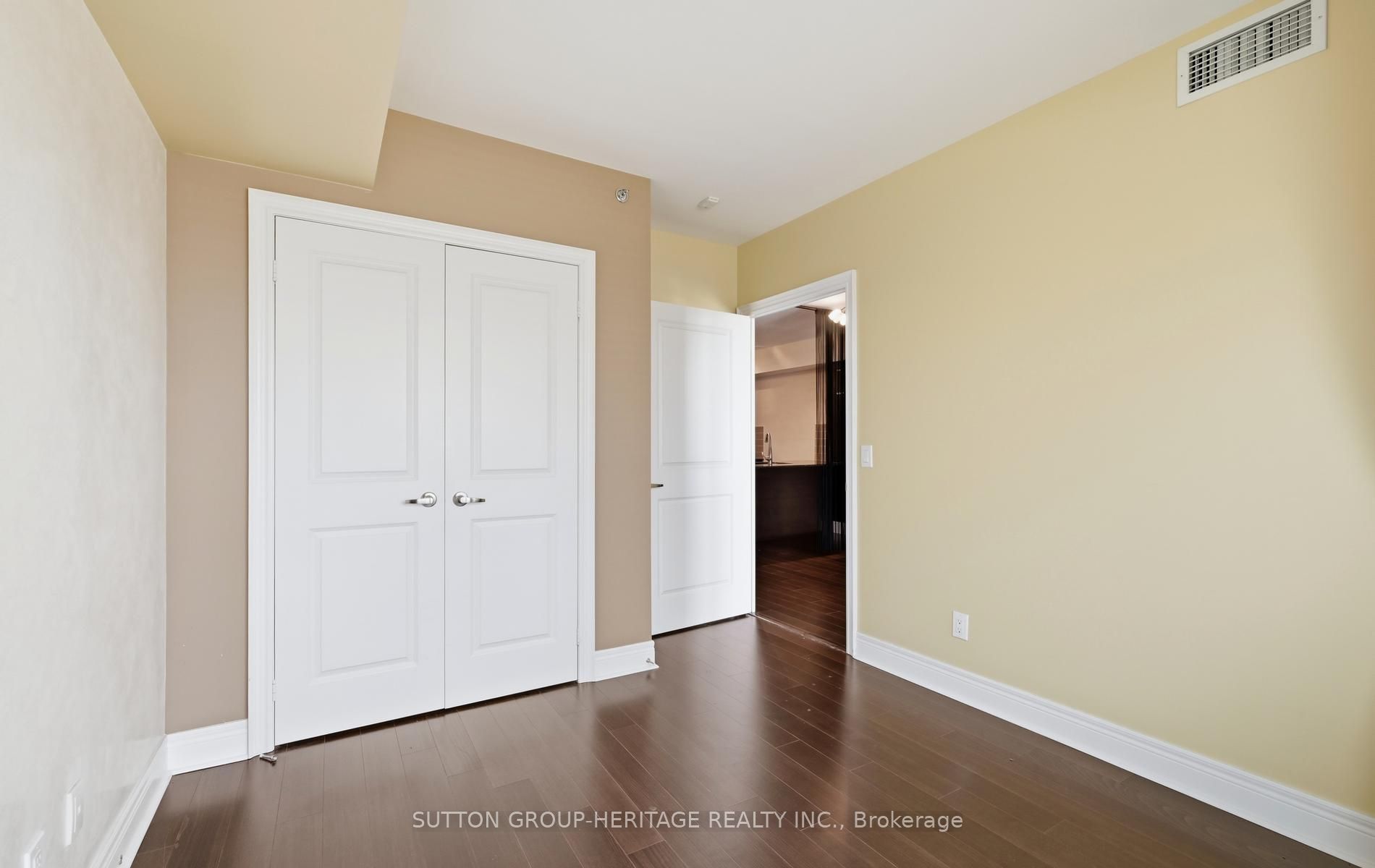 701 Sheppard Avenue W 307 Property Photo 15