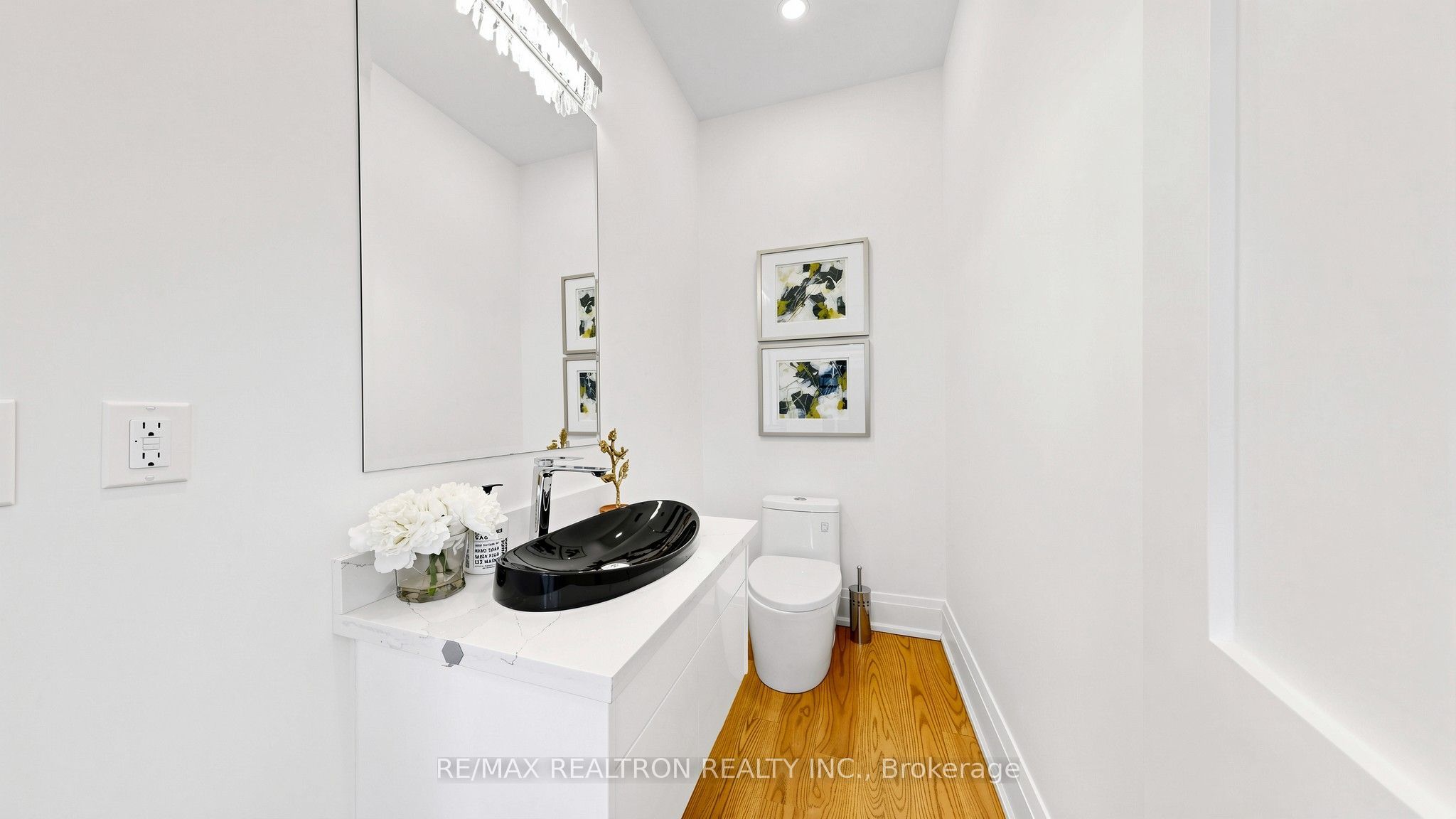 443 Northcliffe Boulevard Property Photo 15