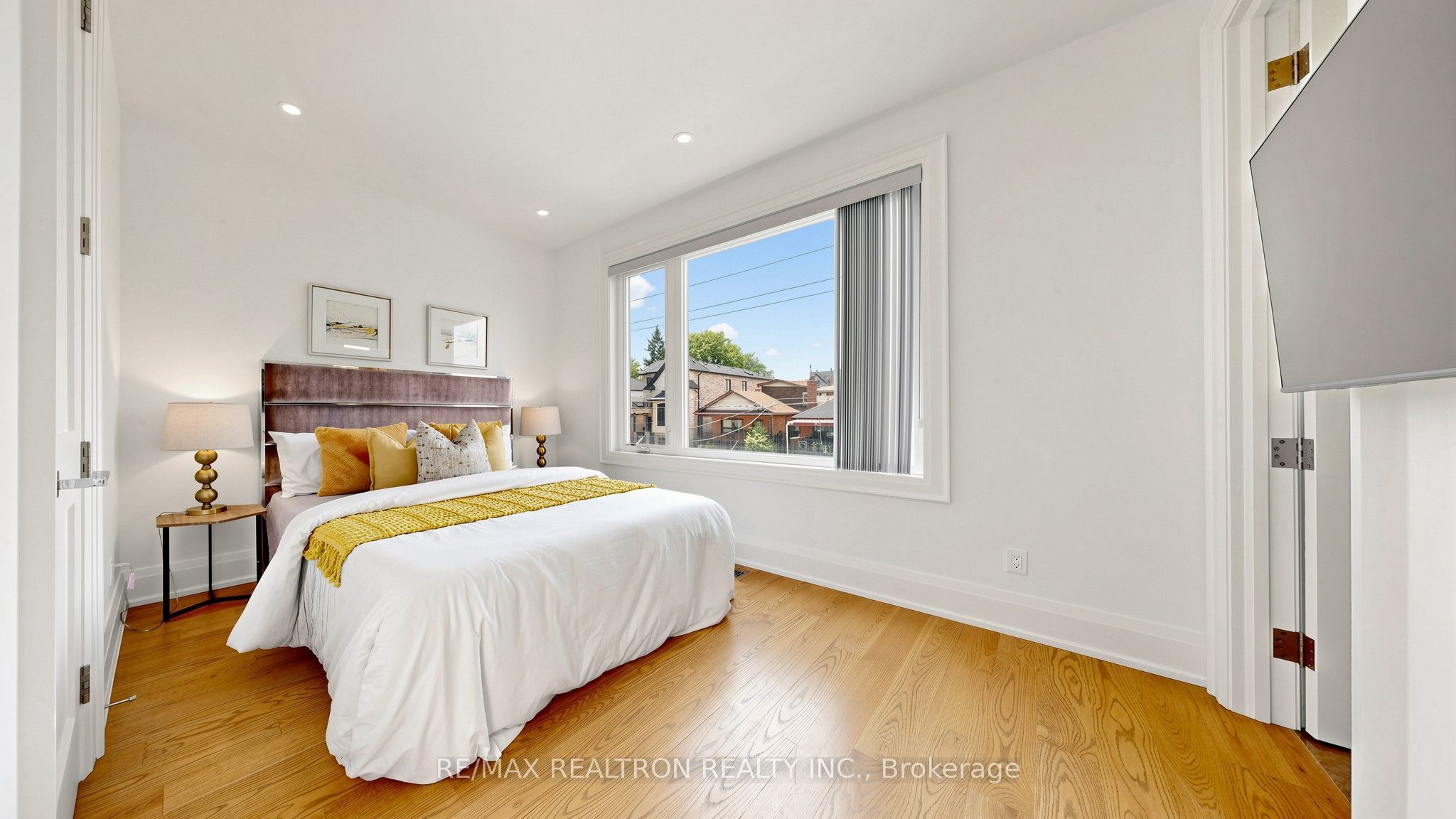 443 Northcliffe Boulevard Property Photo 26