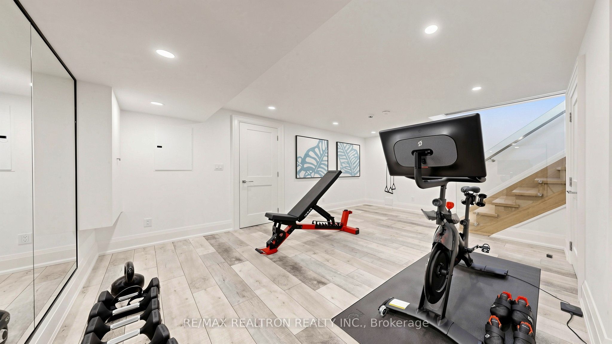 443 Northcliffe Boulevard Property Photo 37