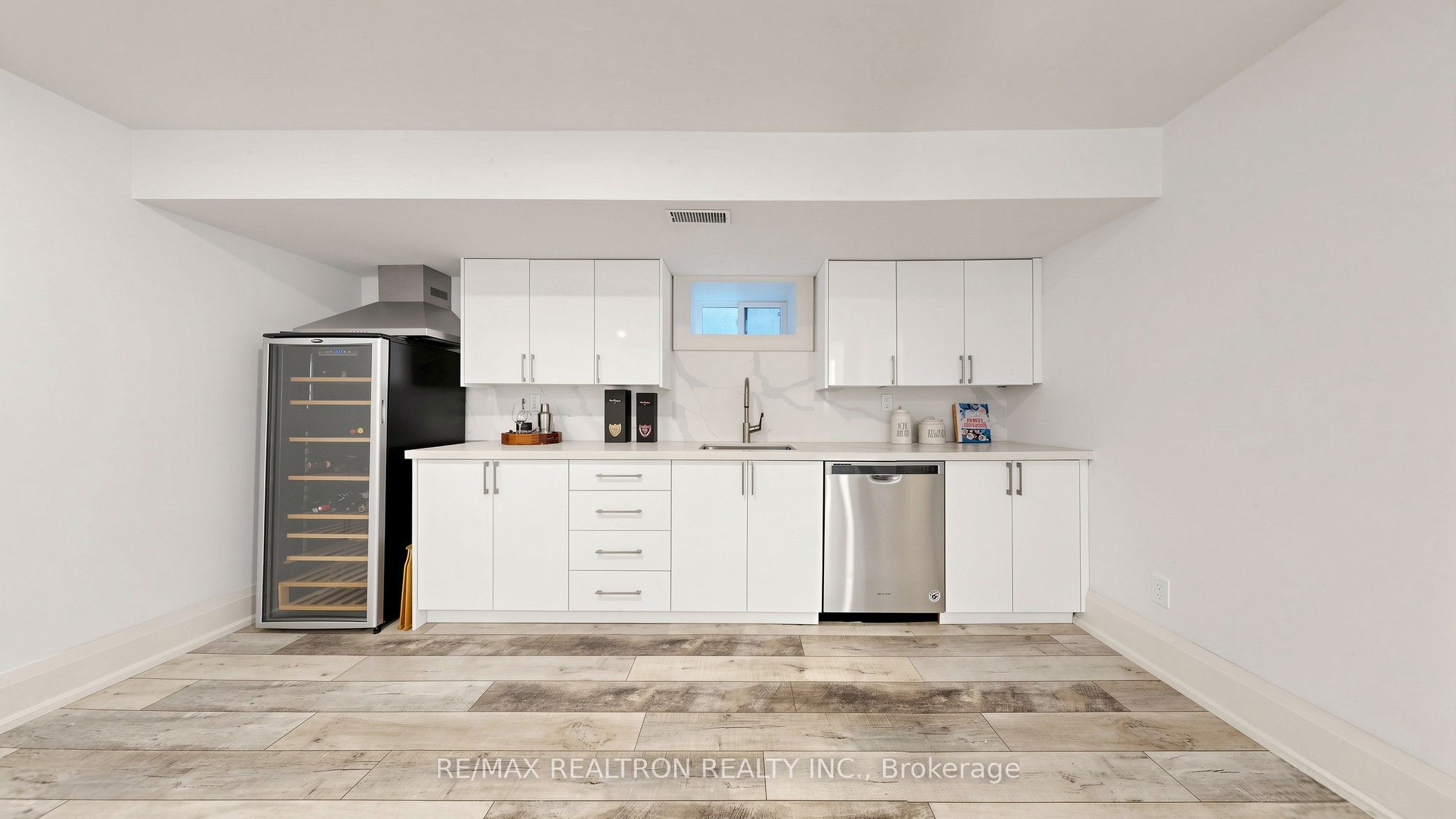 443 Northcliffe Boulevard Property Photo 41