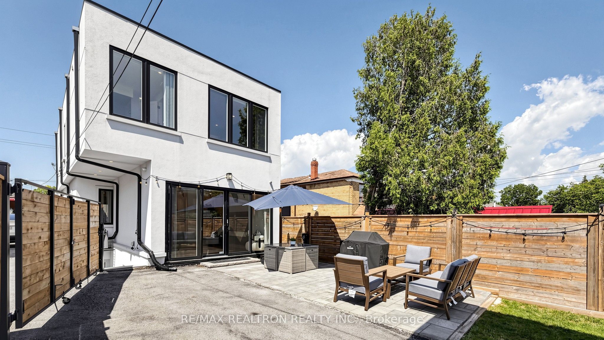 443 Northcliffe Boulevard Property Photo 47