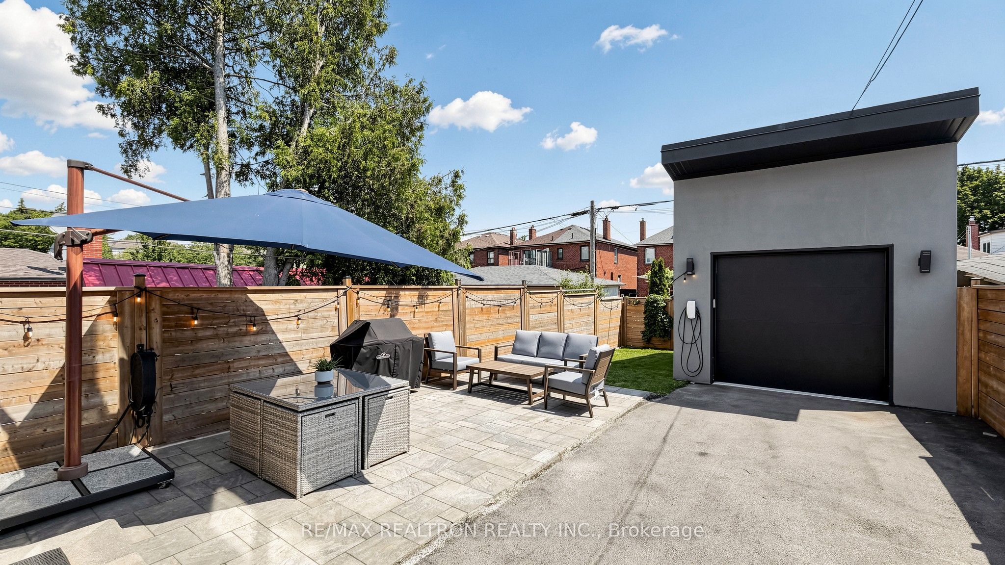 443 Northcliffe Boulevard Property Photo 48