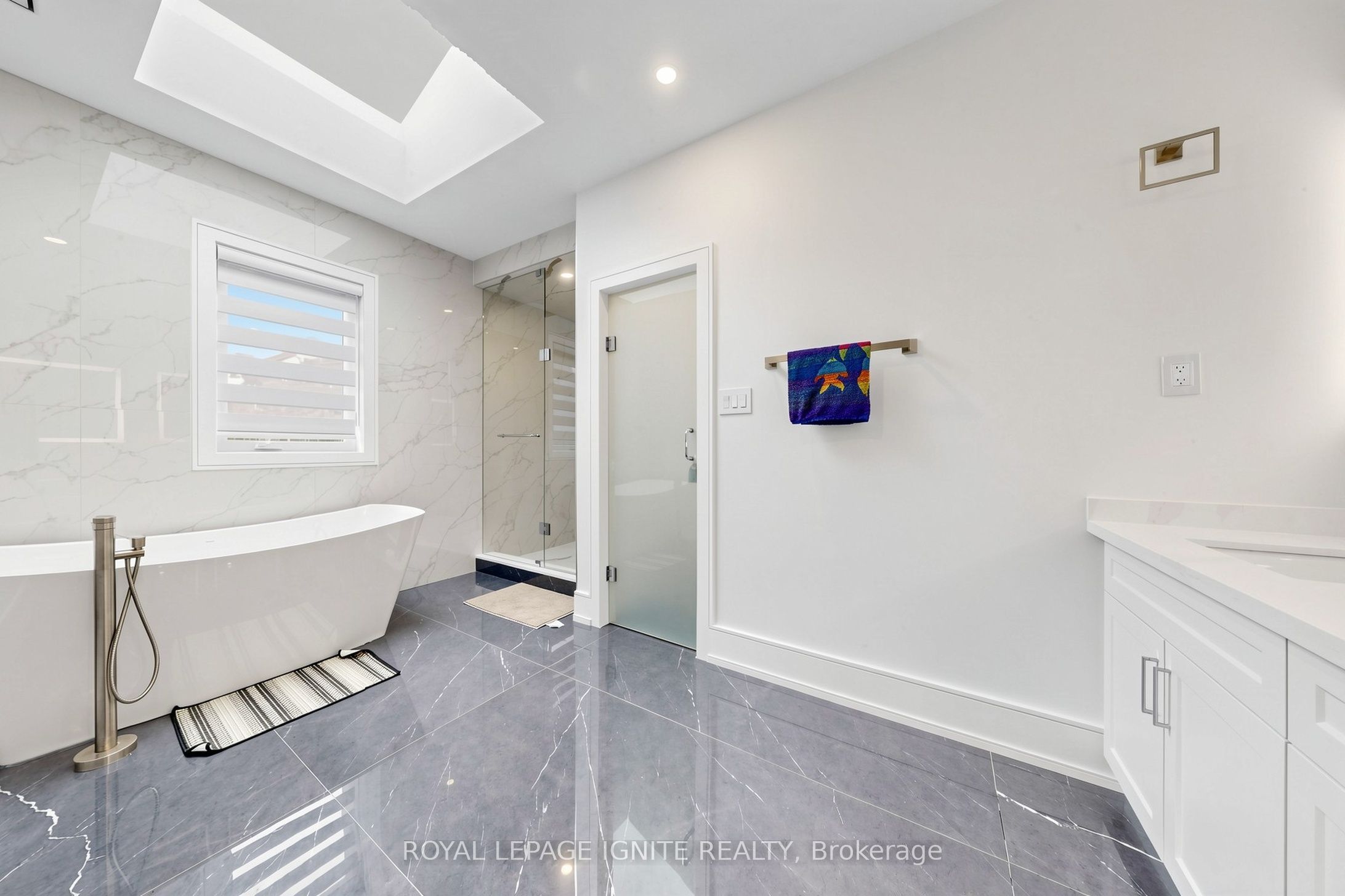 26 Devondale Avenue Property Photo 24