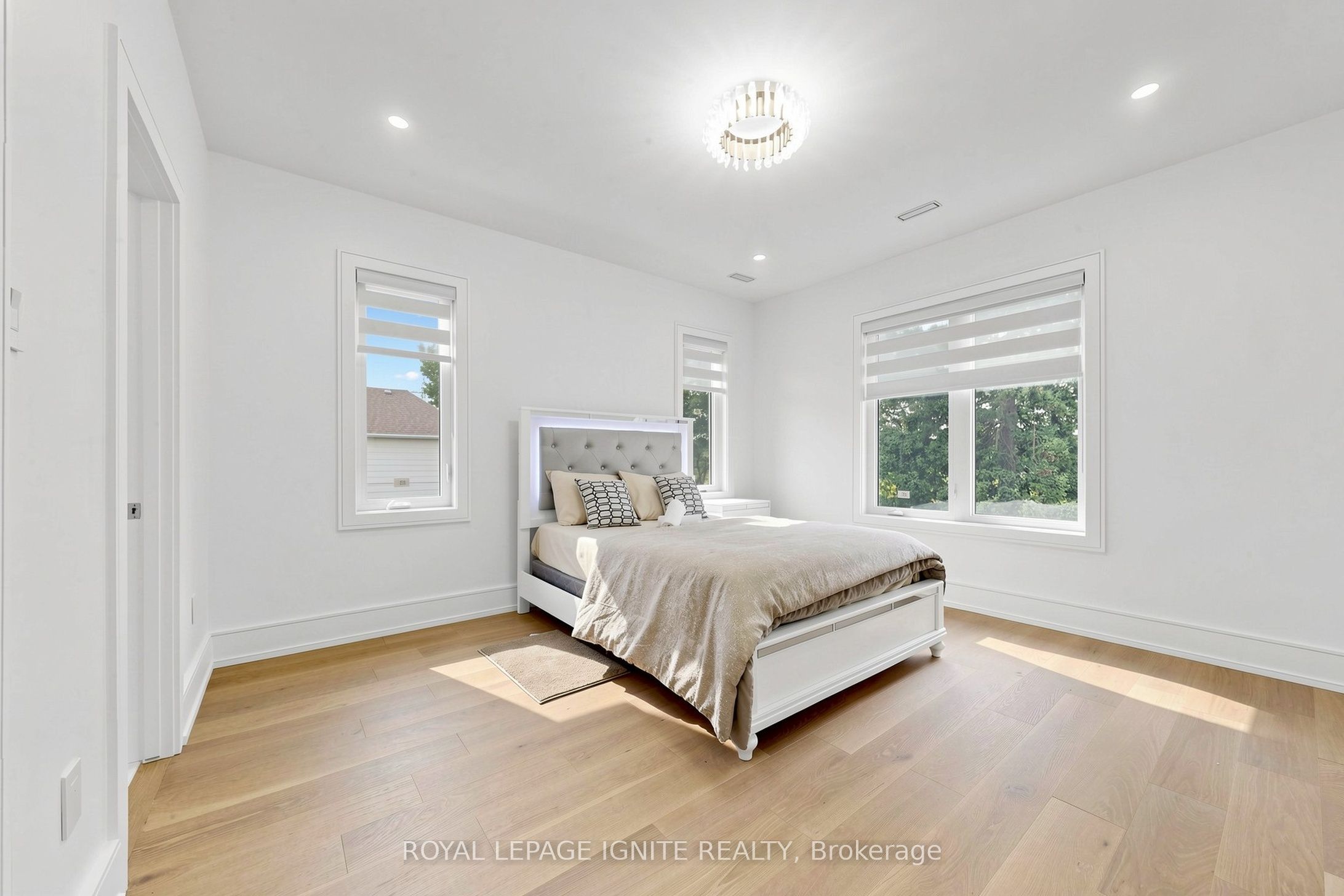 26 Devondale Avenue Property Photo 25