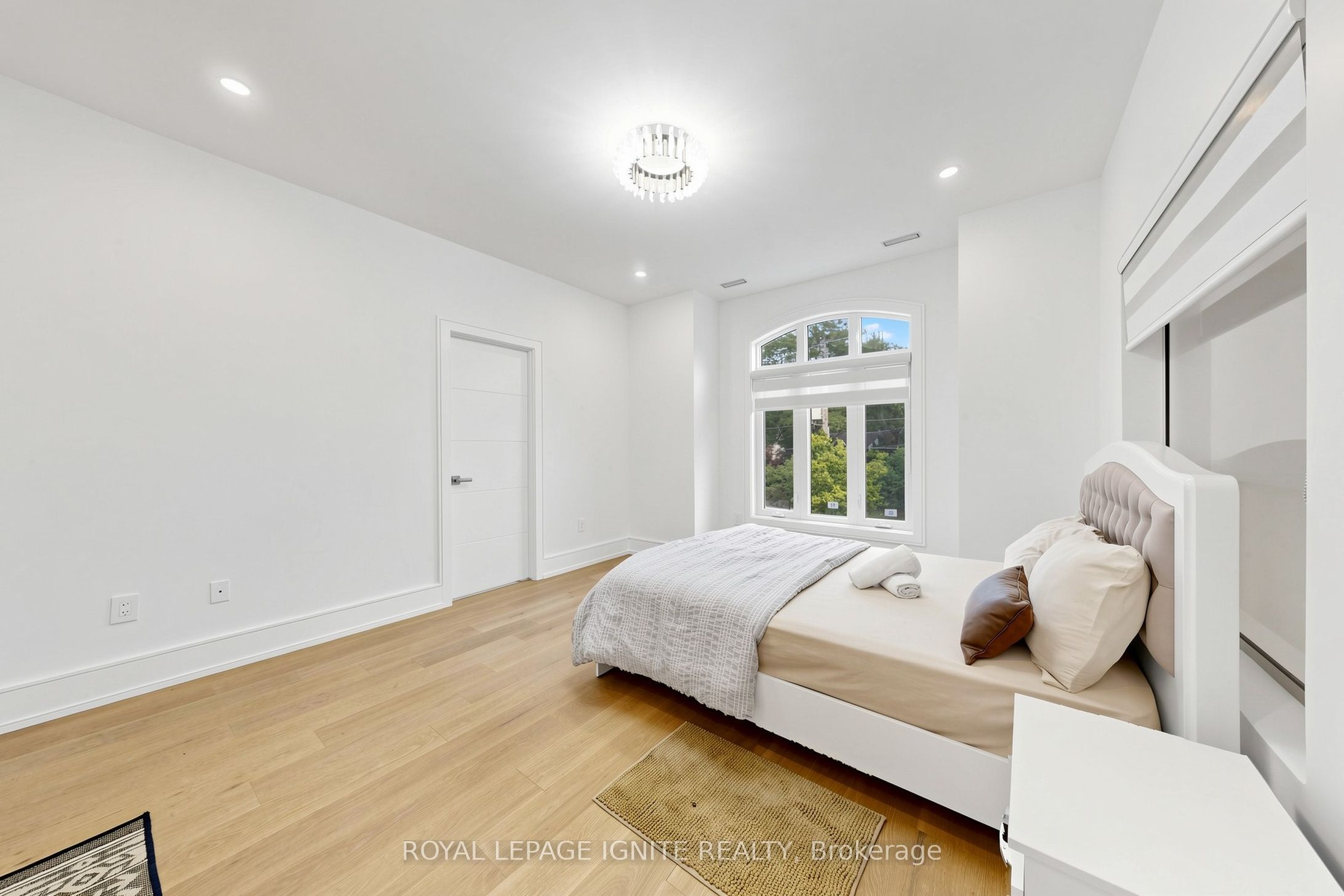 26 Devondale Avenue Property Photo 33