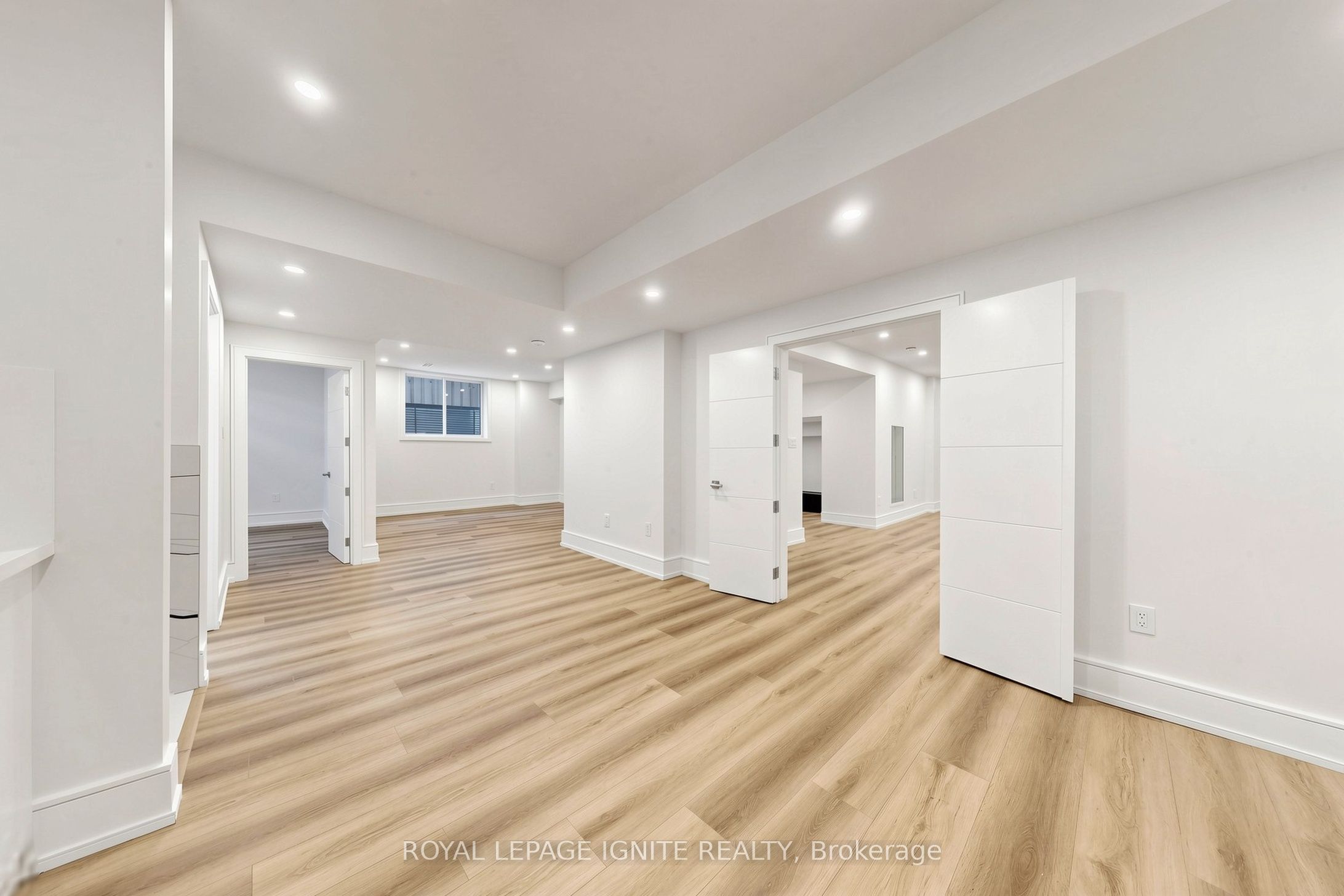 26 Devondale Avenue Property Photo 38