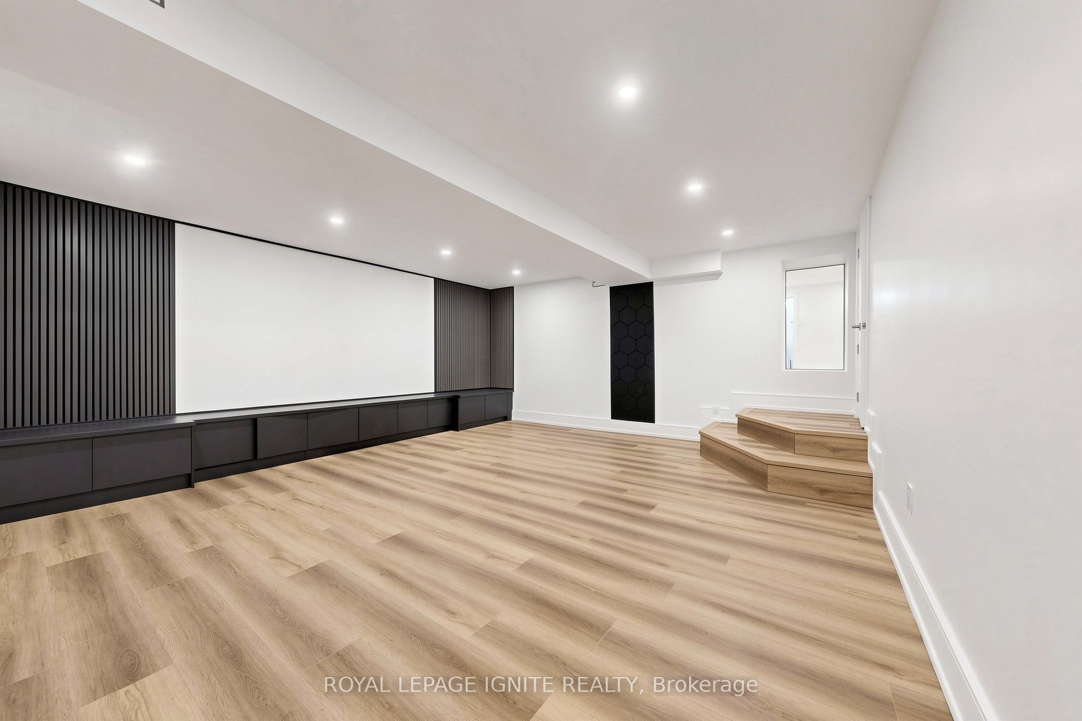 26 Devondale Avenue Property Photo 39