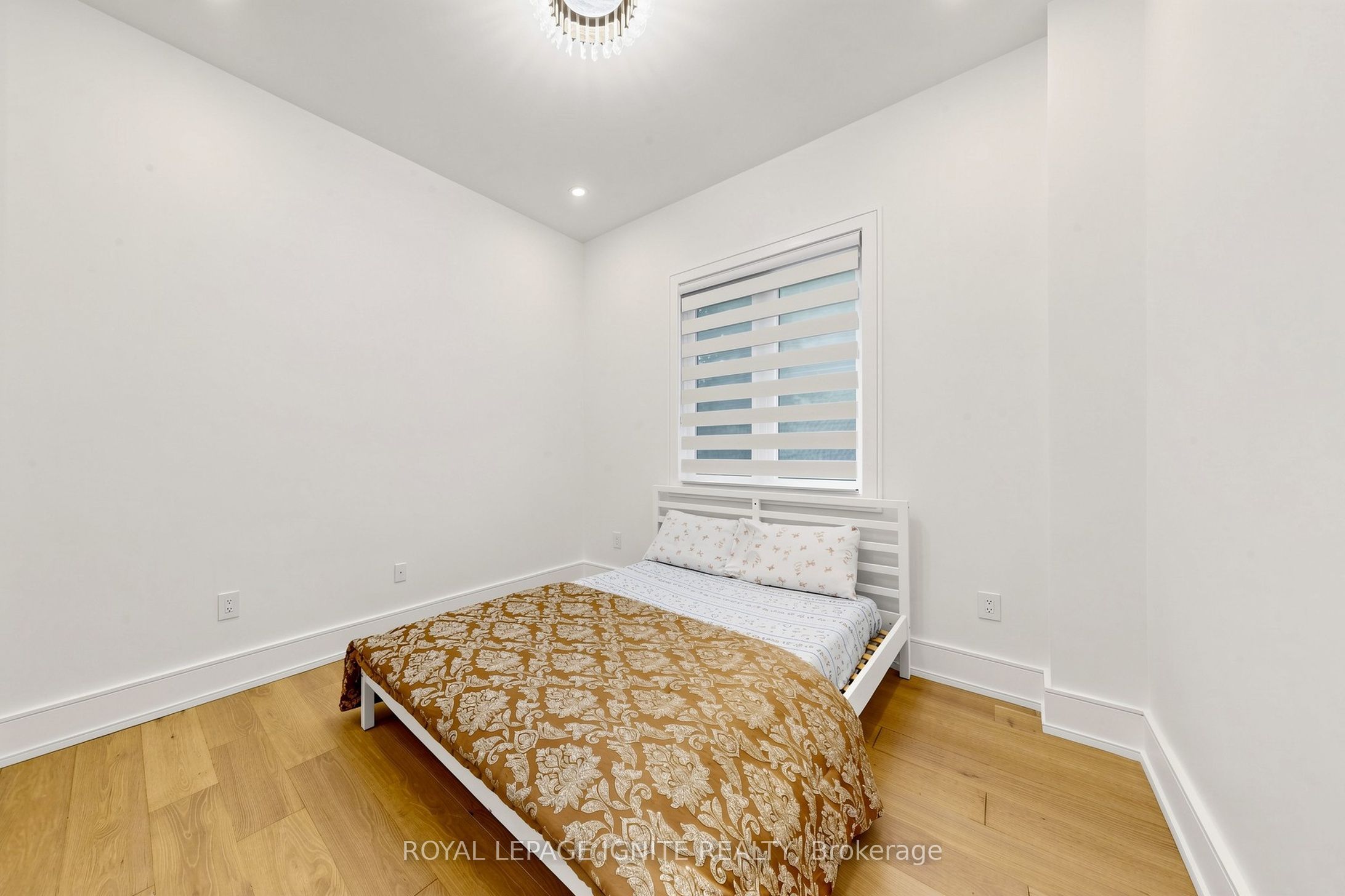 26 Devondale Avenue Property Photo 40
