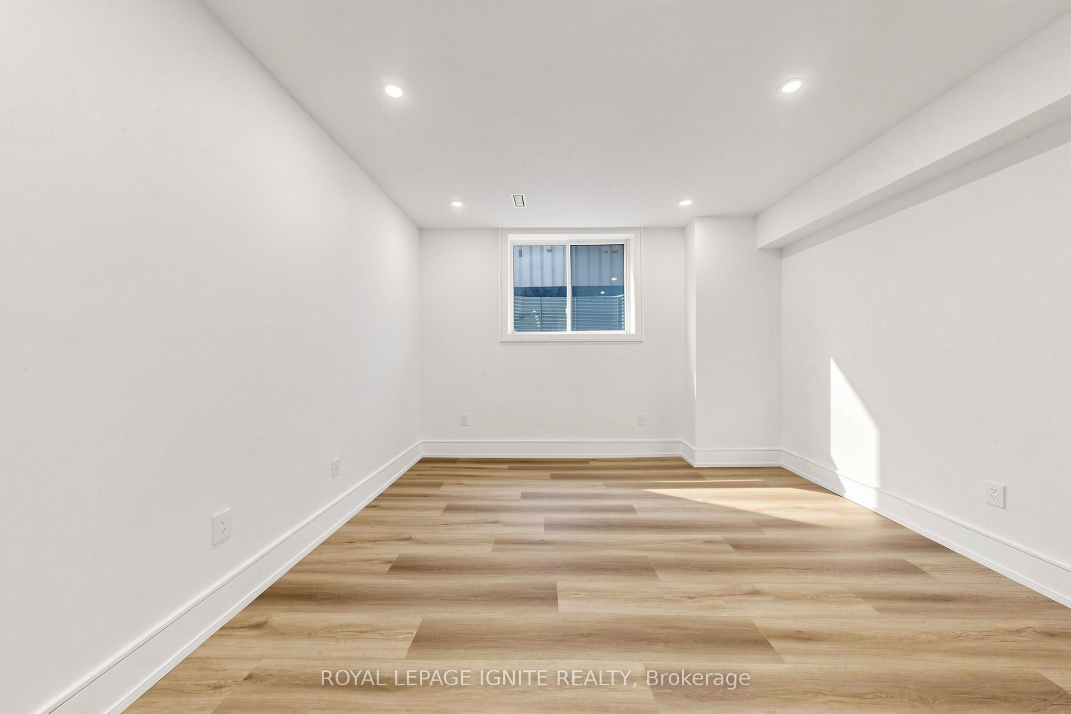 26 Devondale Avenue Property Photo 42