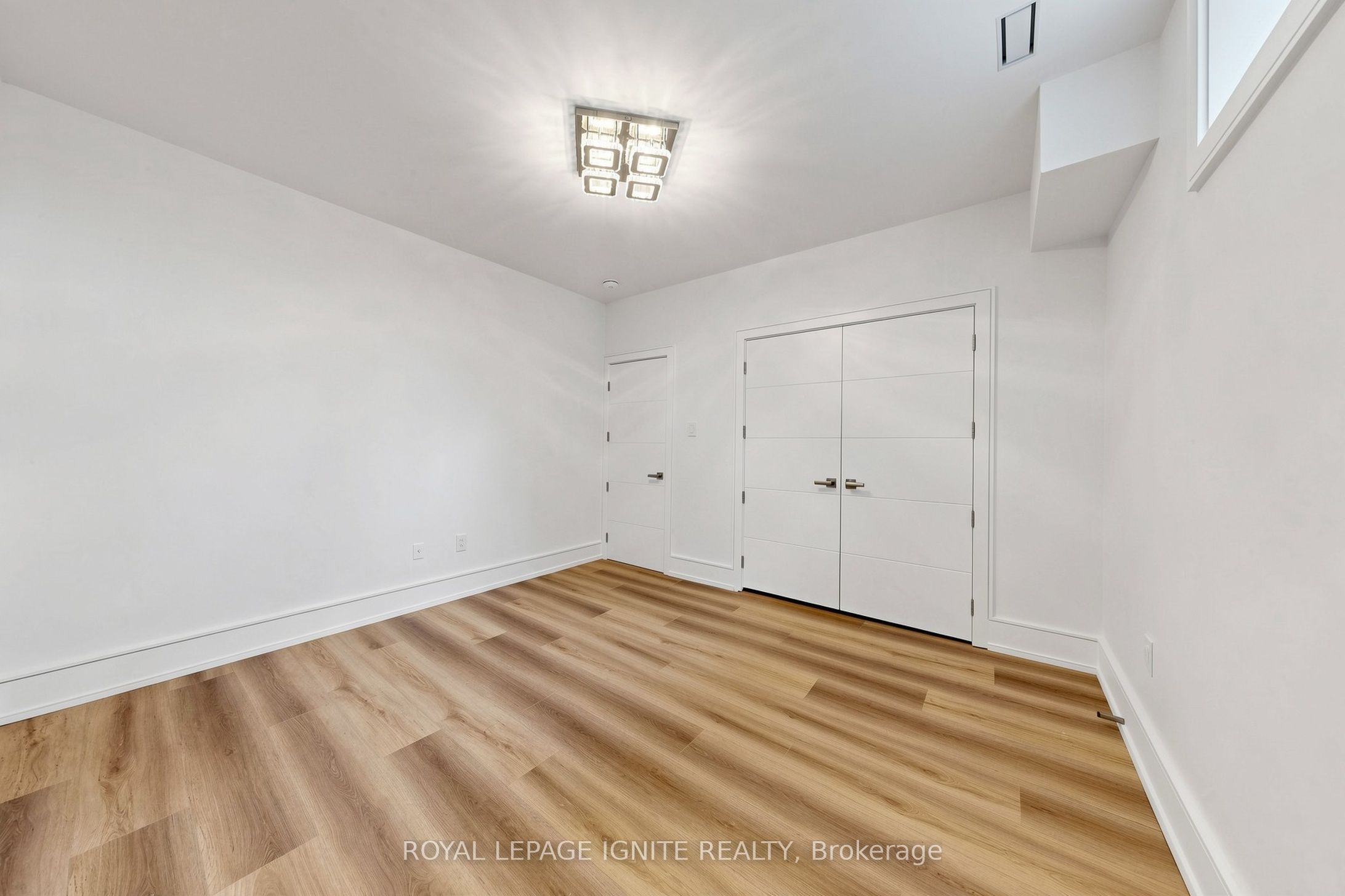 26 Devondale Avenue Property Photo 44