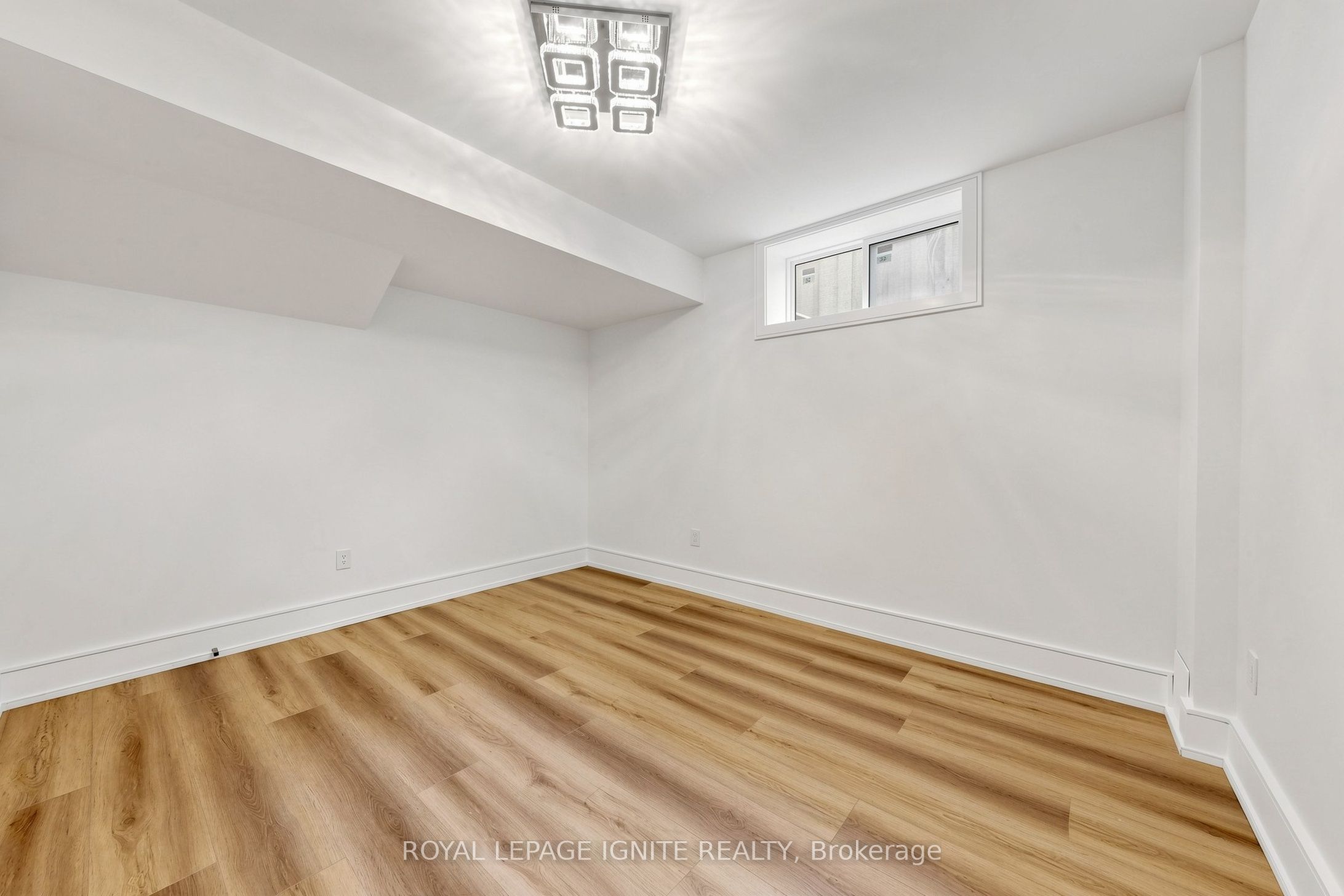 26 Devondale Avenue Property Photo 45