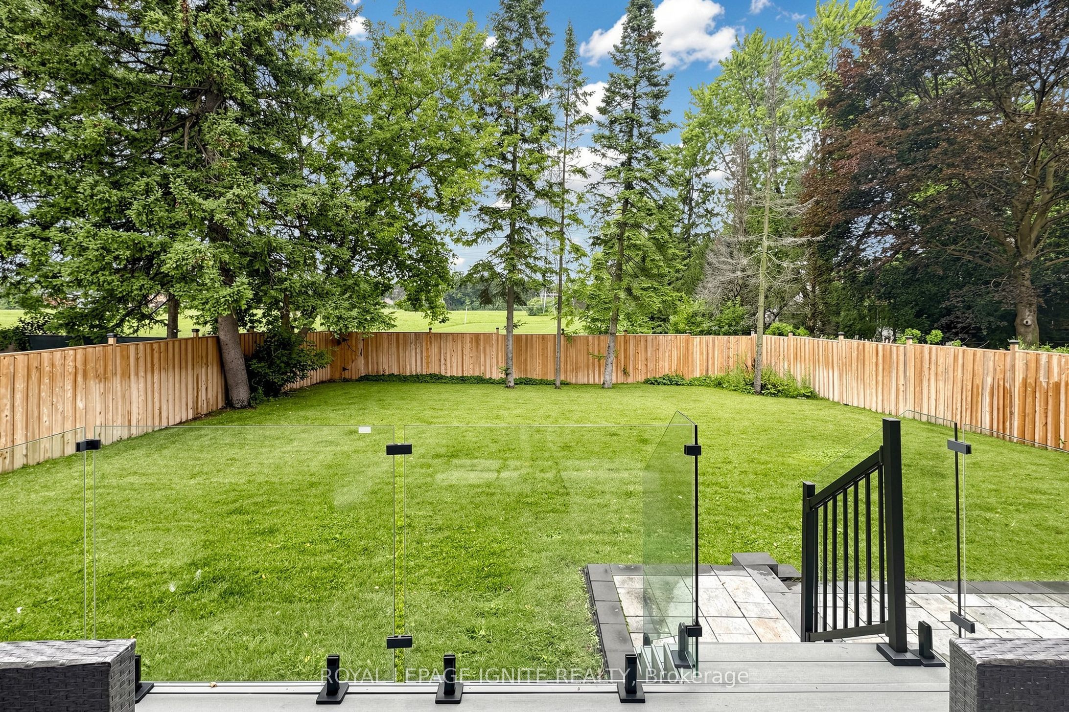 26 Devondale Avenue Property Photo 49