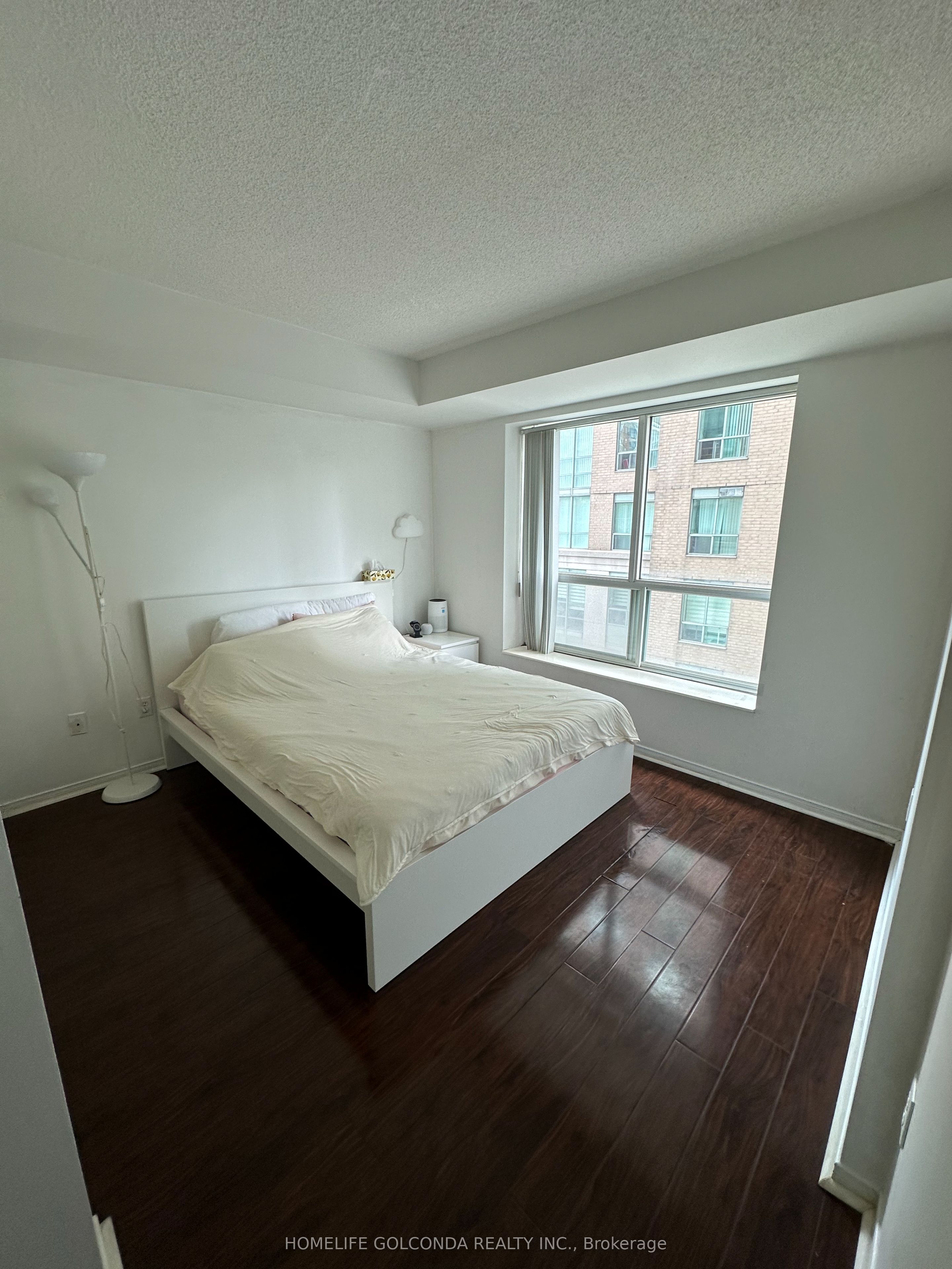 39 Pemberton Avenue 416 Property Photo 5