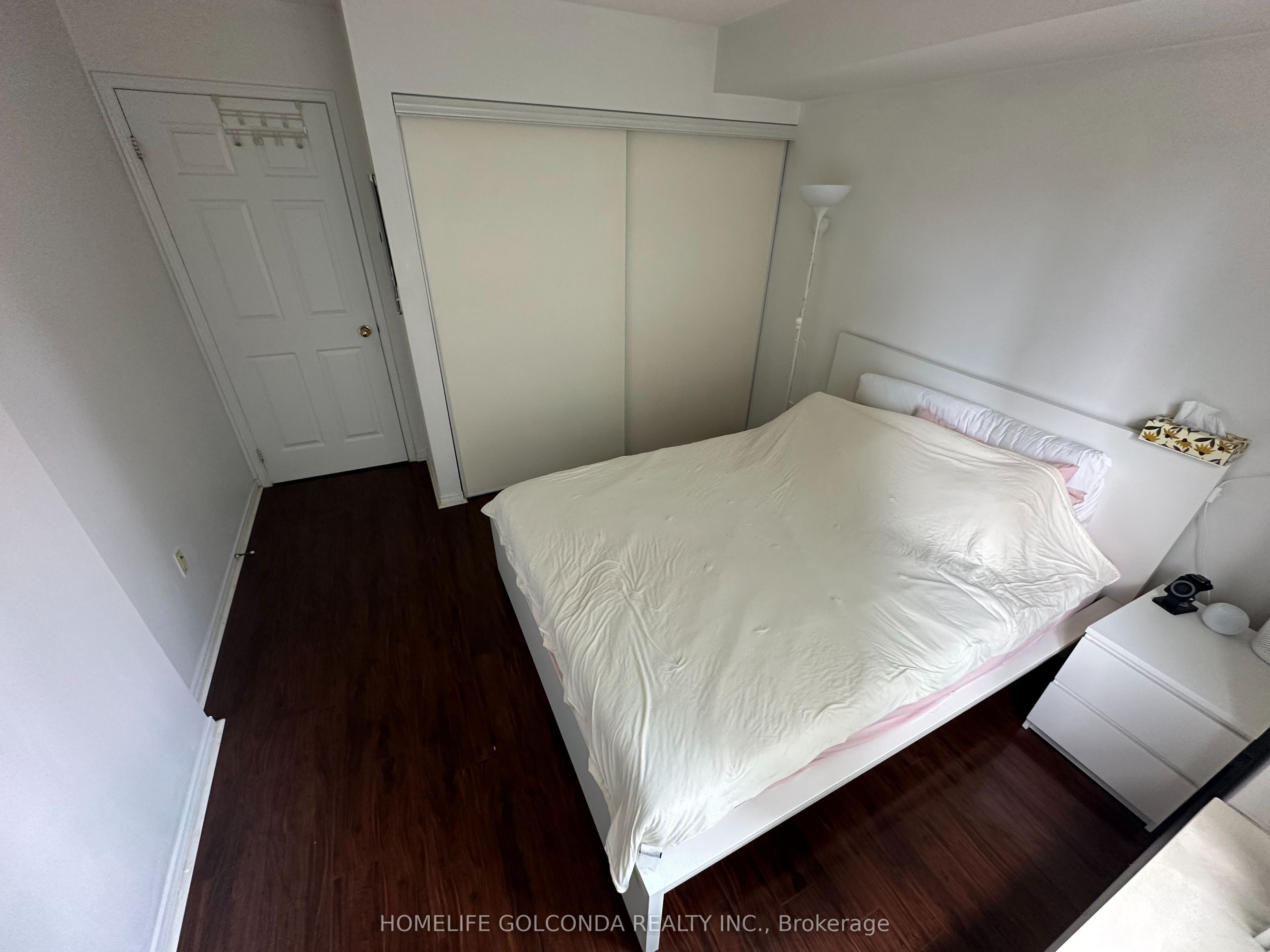 39 Pemberton Avenue 416 Property Photo 6