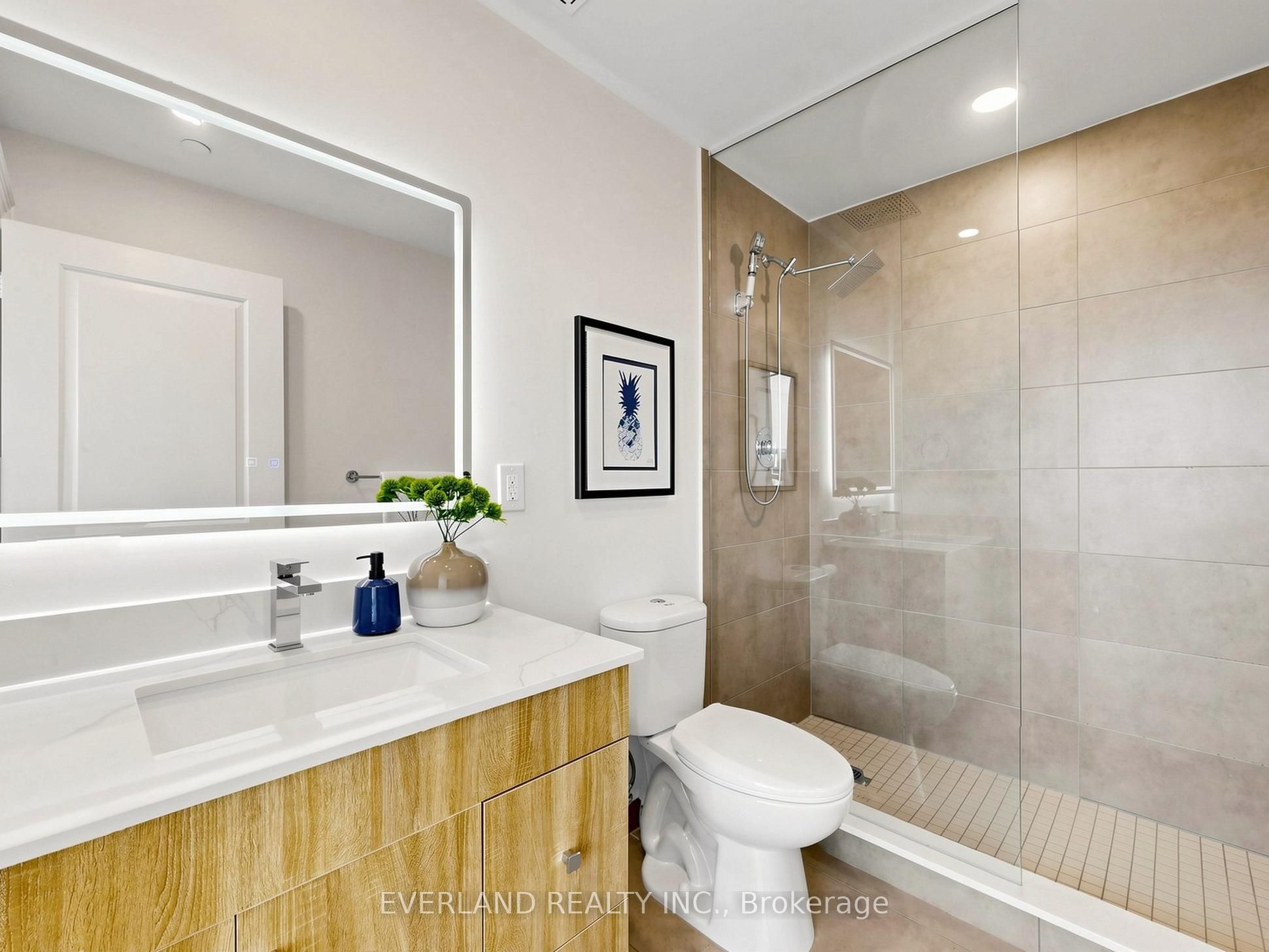 88 Sheppard Avenue E 2307 Property Photo 8