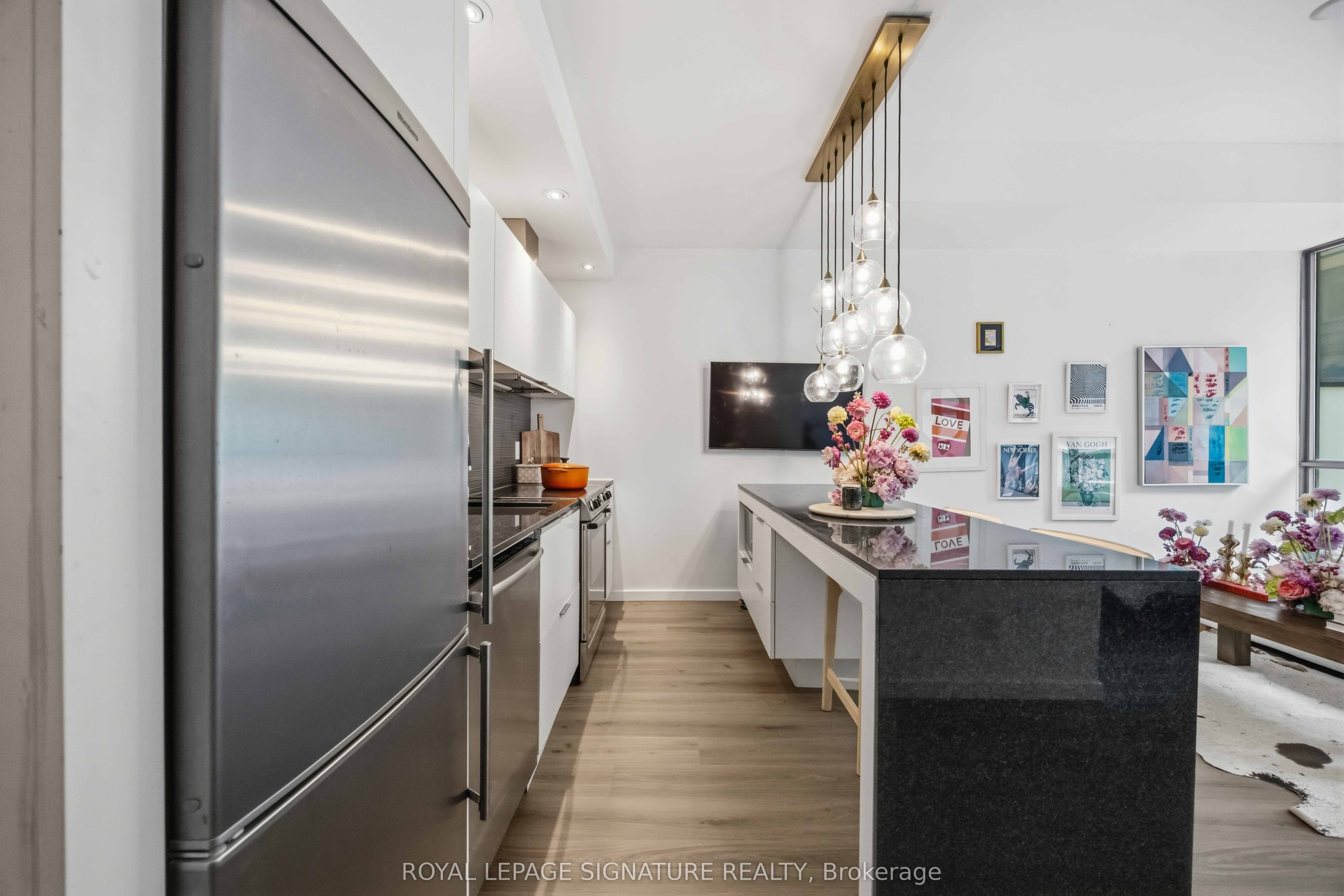 8 Charlotte Street 202 Property Photo 6