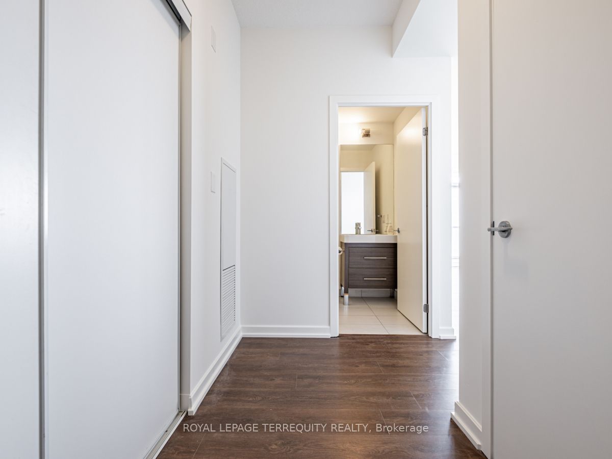70 Forest Manor Road 2008 Property Photo 6