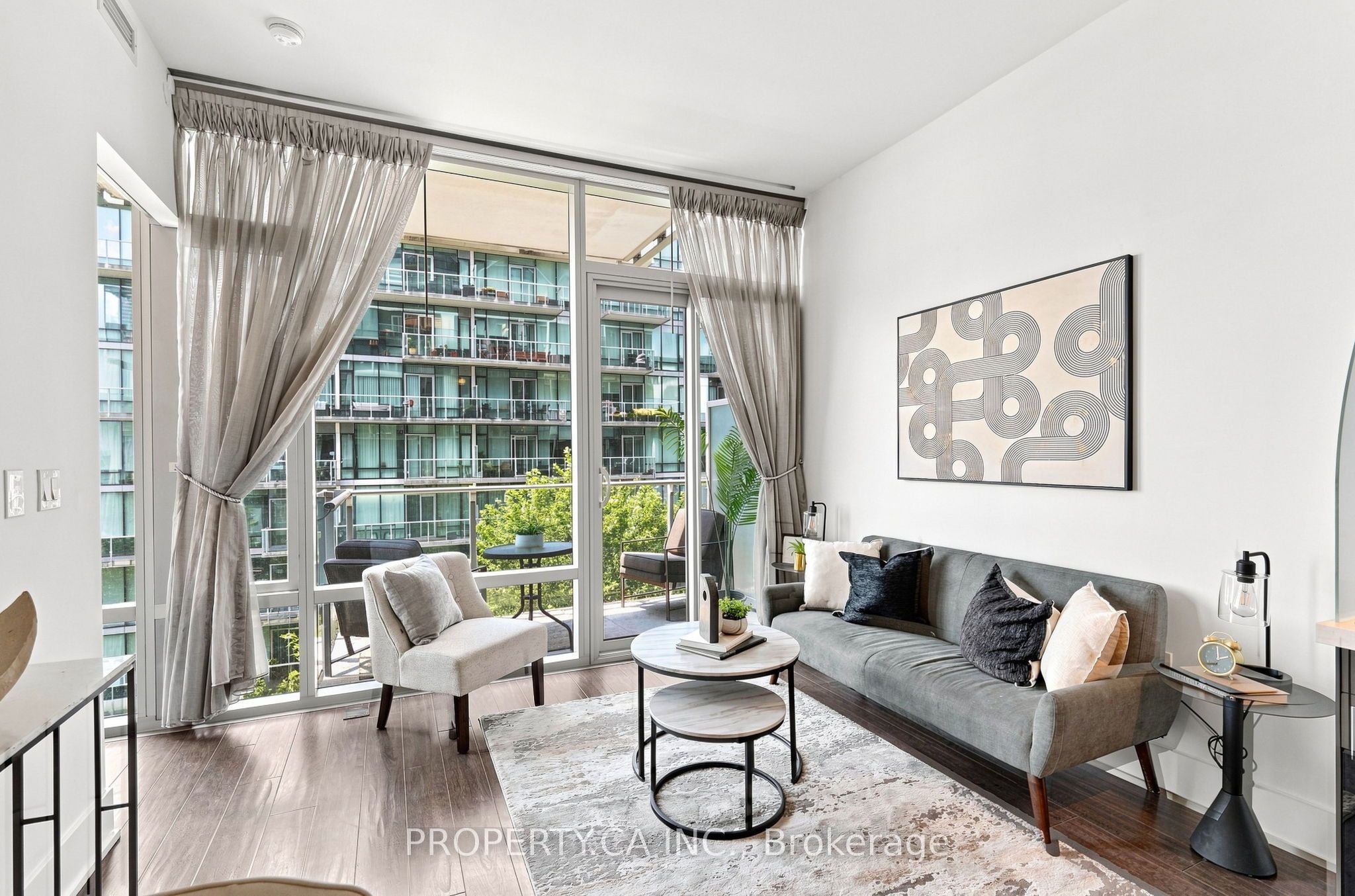 39 Queens Quay E 625 Property Photo 2