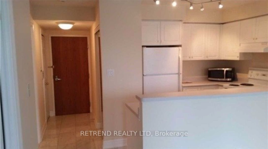 23 Lorraine Dr Drive 312 Property Photo 2