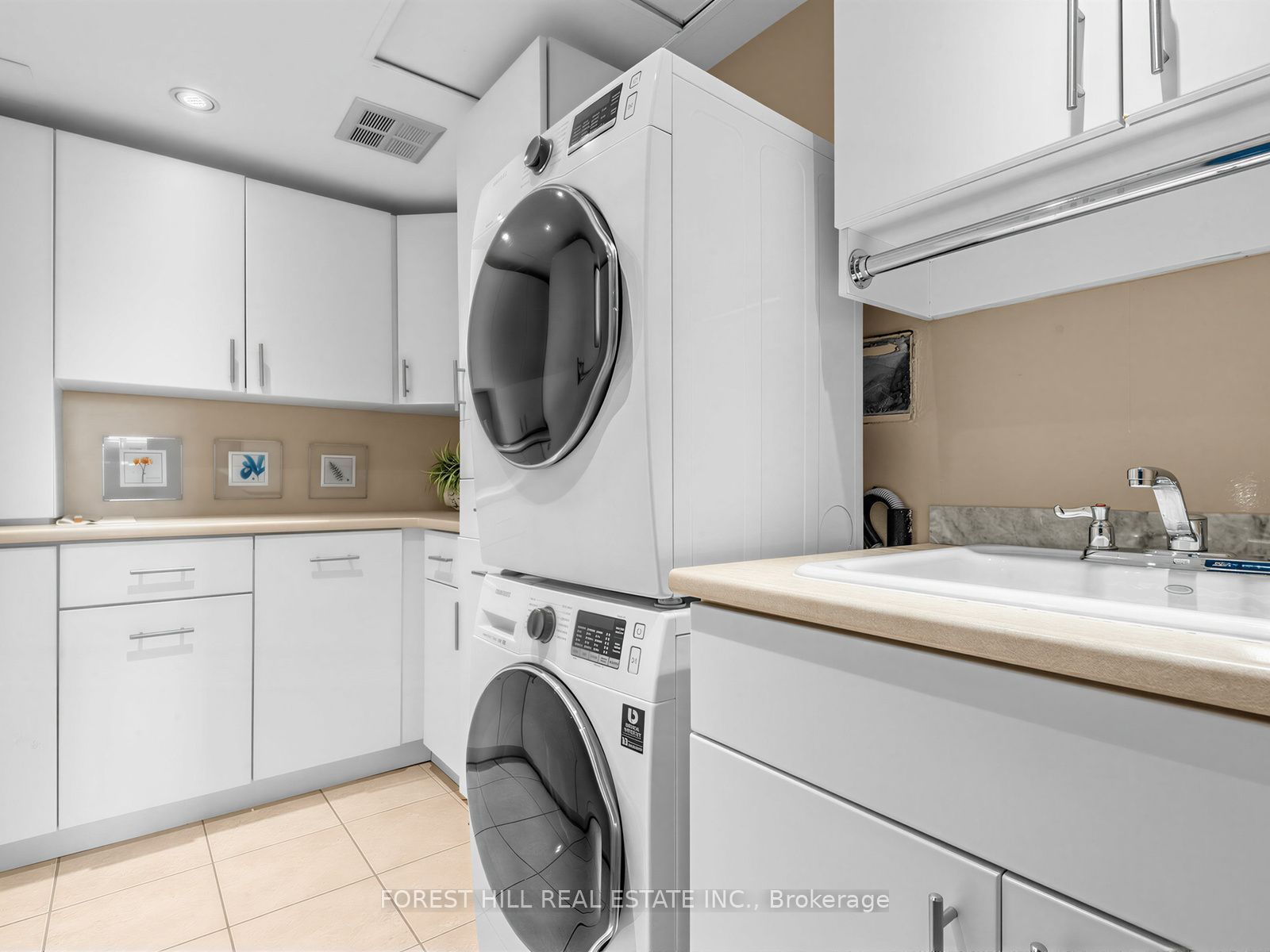 407 Walmer Road 501 Property Photo 18