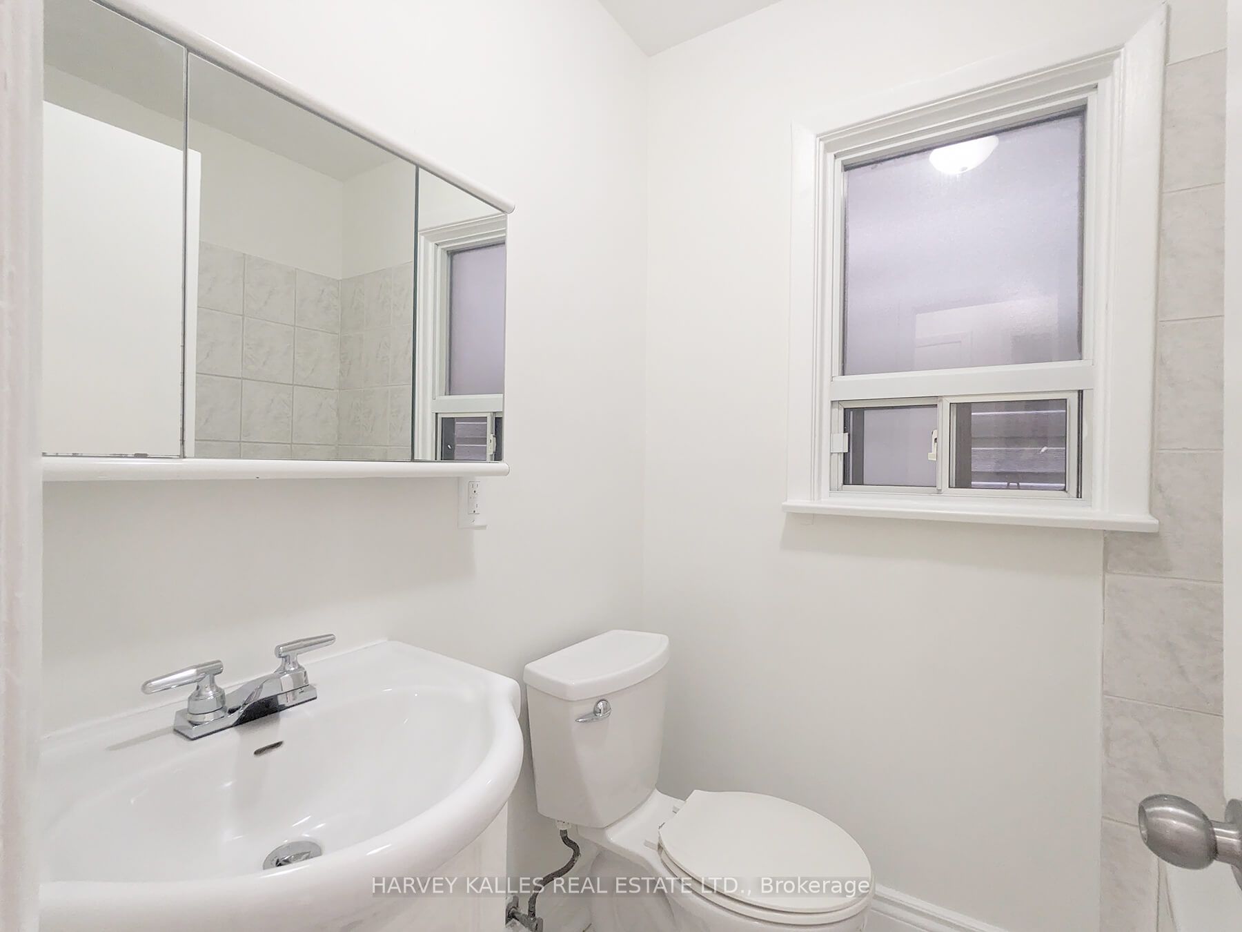 242 Robina Avenue Main Property Photo 10